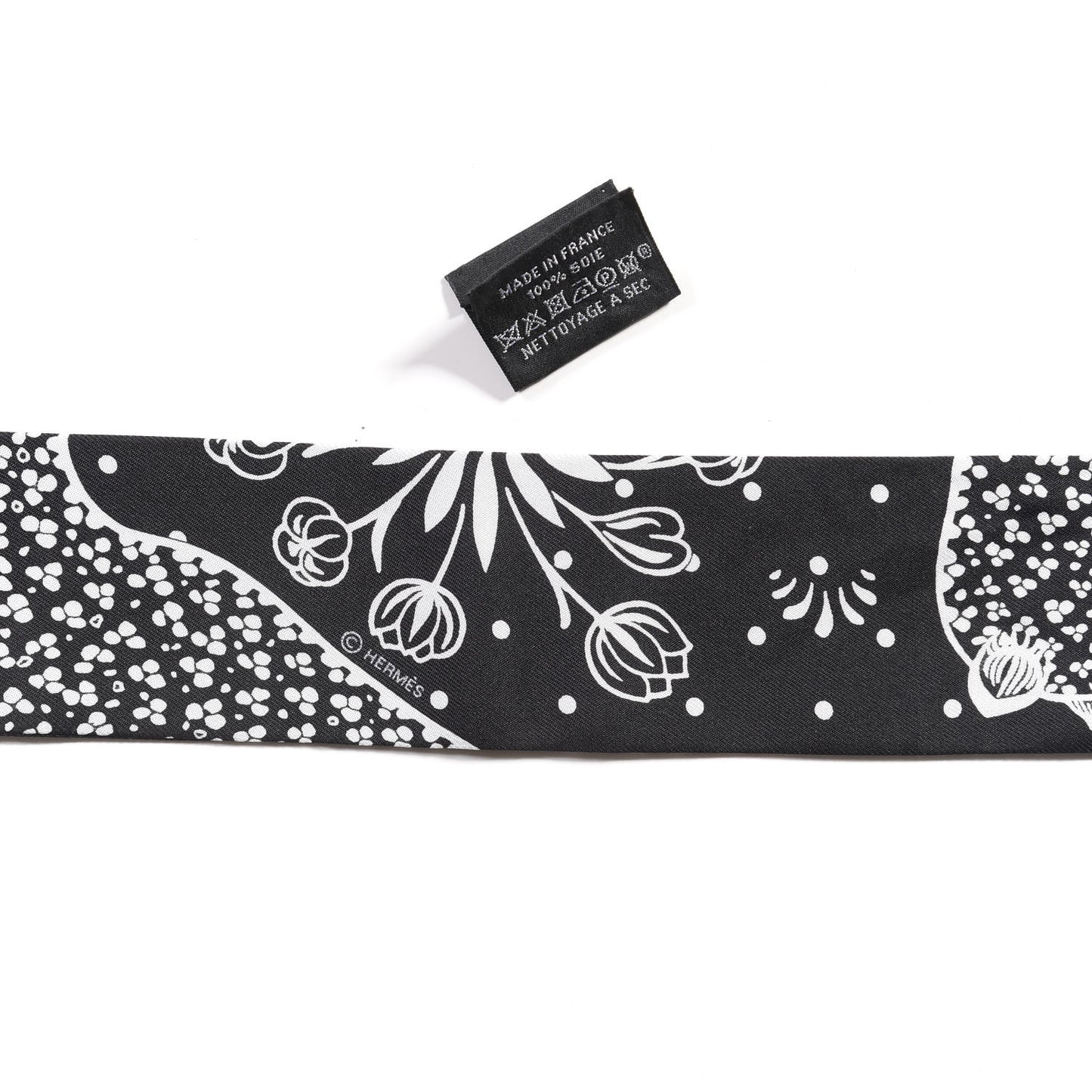 Silk Les Leopards Twilly Black White