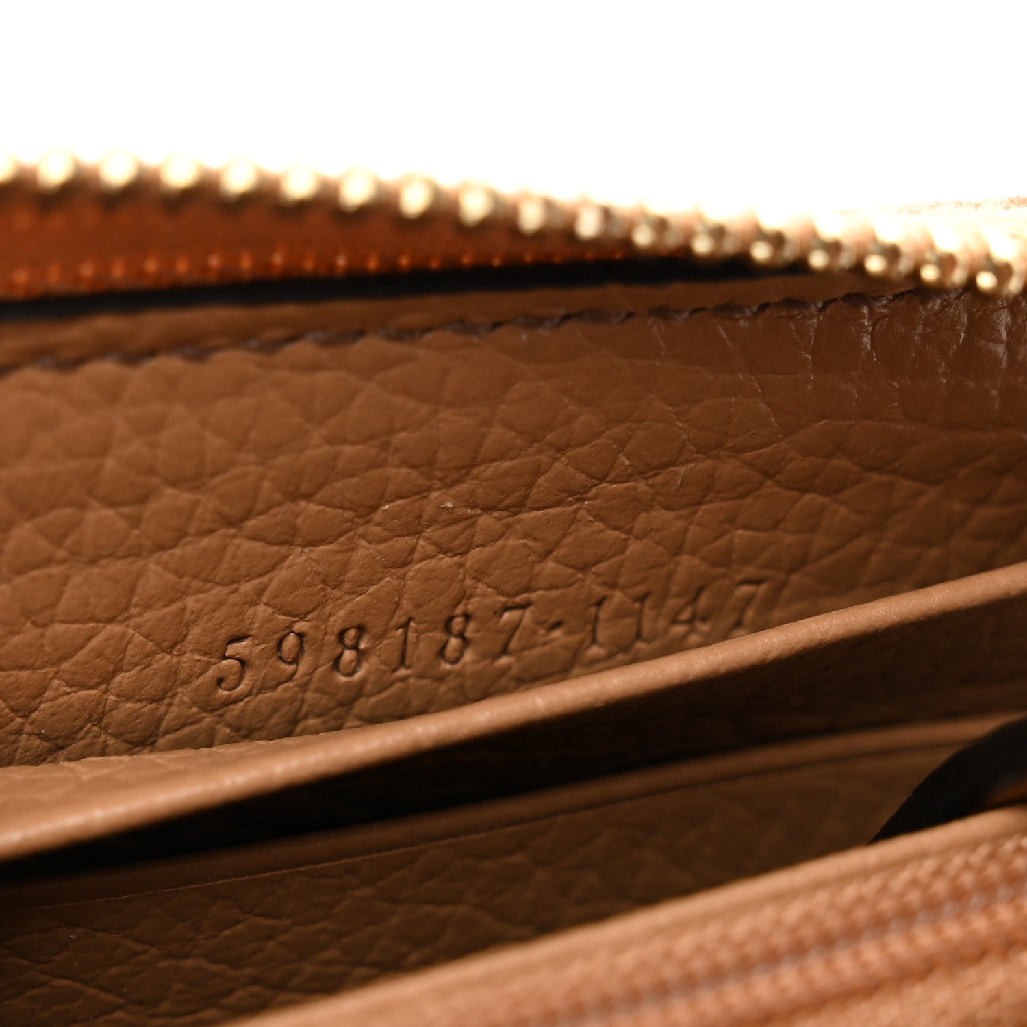 Gucci Pebbled Calfskin Soho Zip Around Wallet Camelia 6 of 8