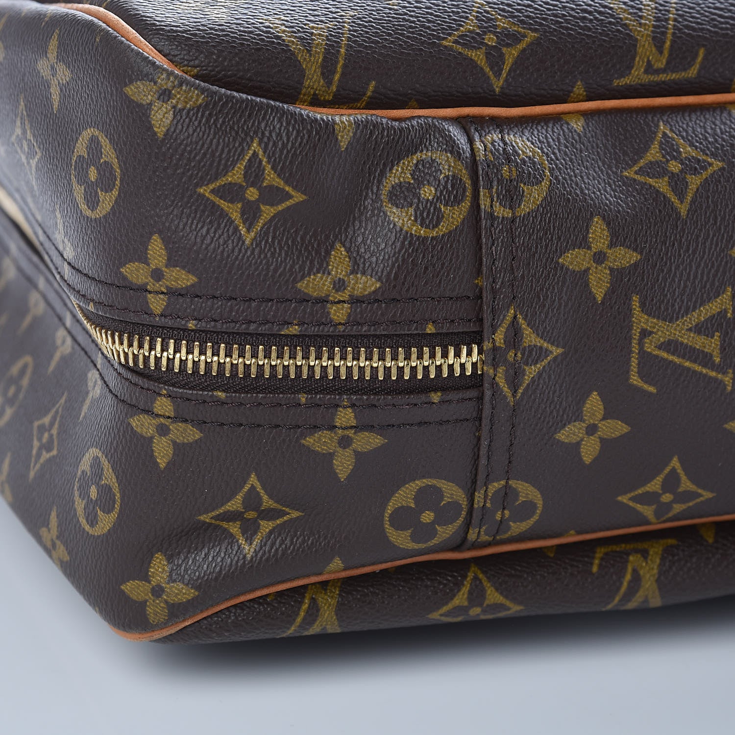 Louis Vuitton Monogram Alize 1 Compartment 12 of 13