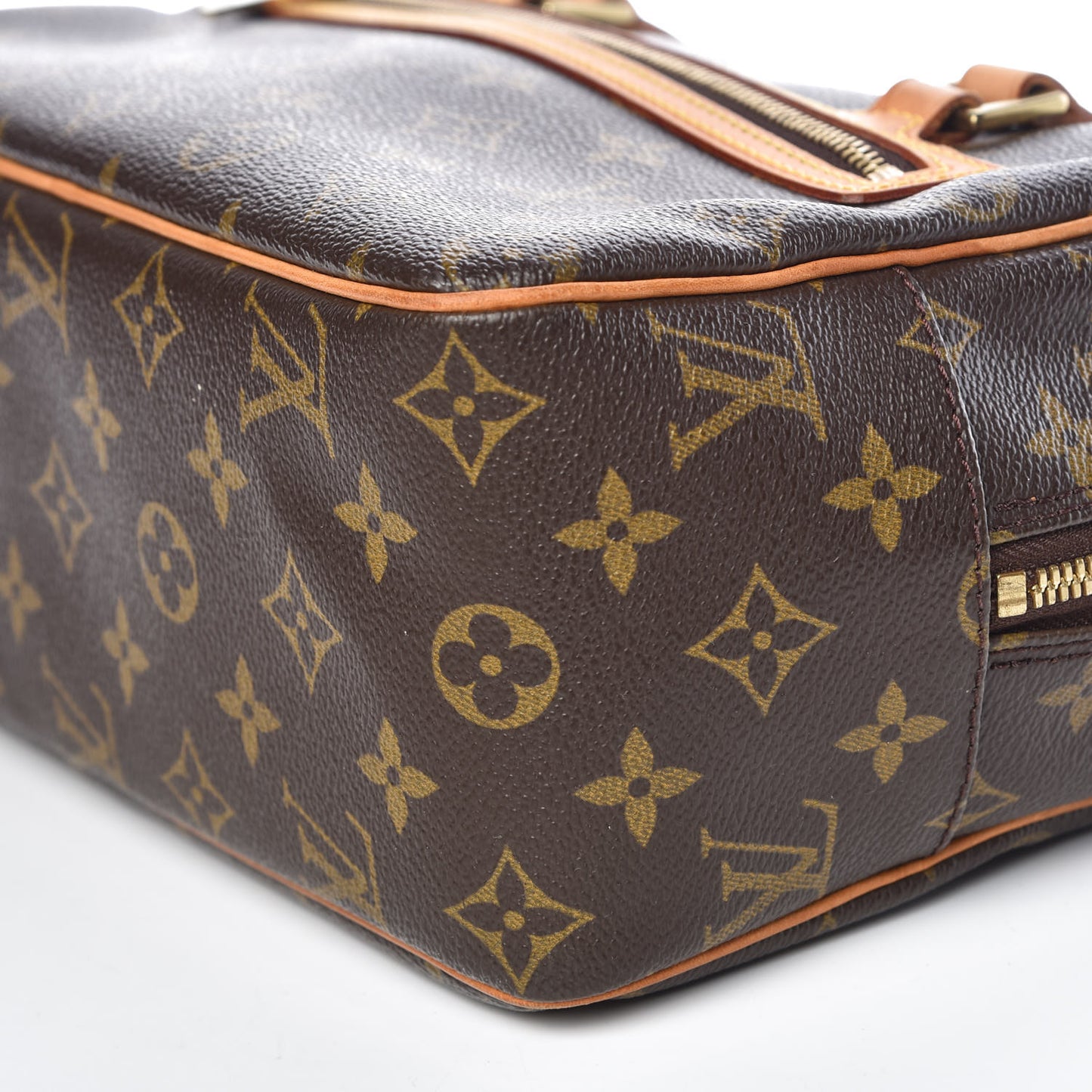 Monogram Cite MM