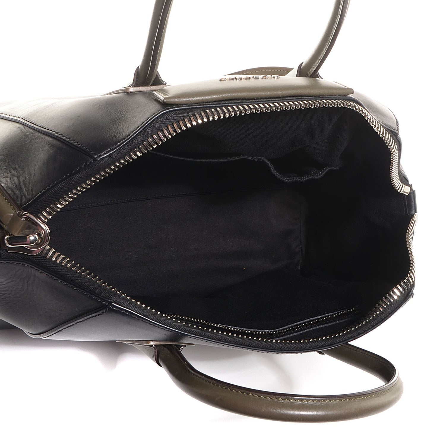 Smooth Calfskin Medium Tri-Color Antigona Black Green