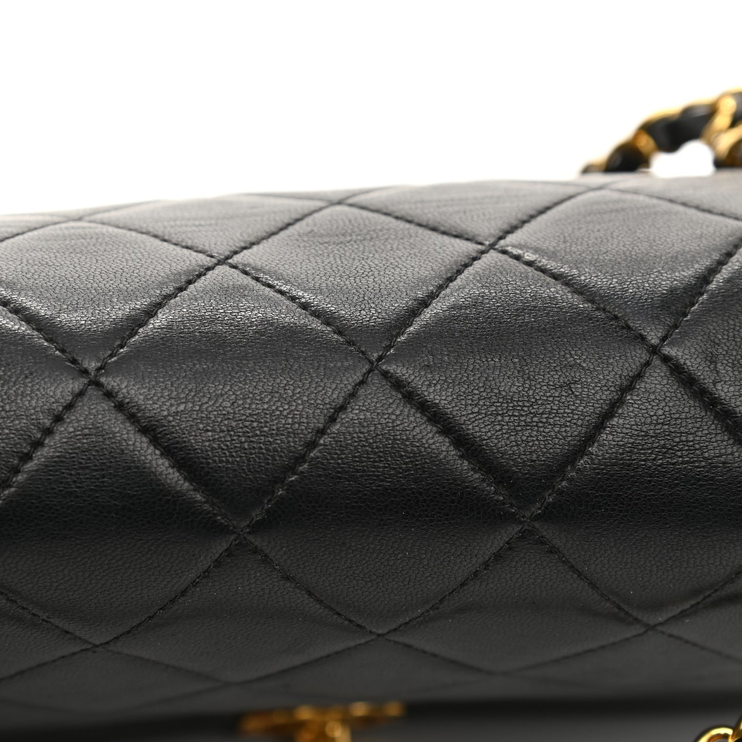 Lambskin Quilted Medium Single Flap Black