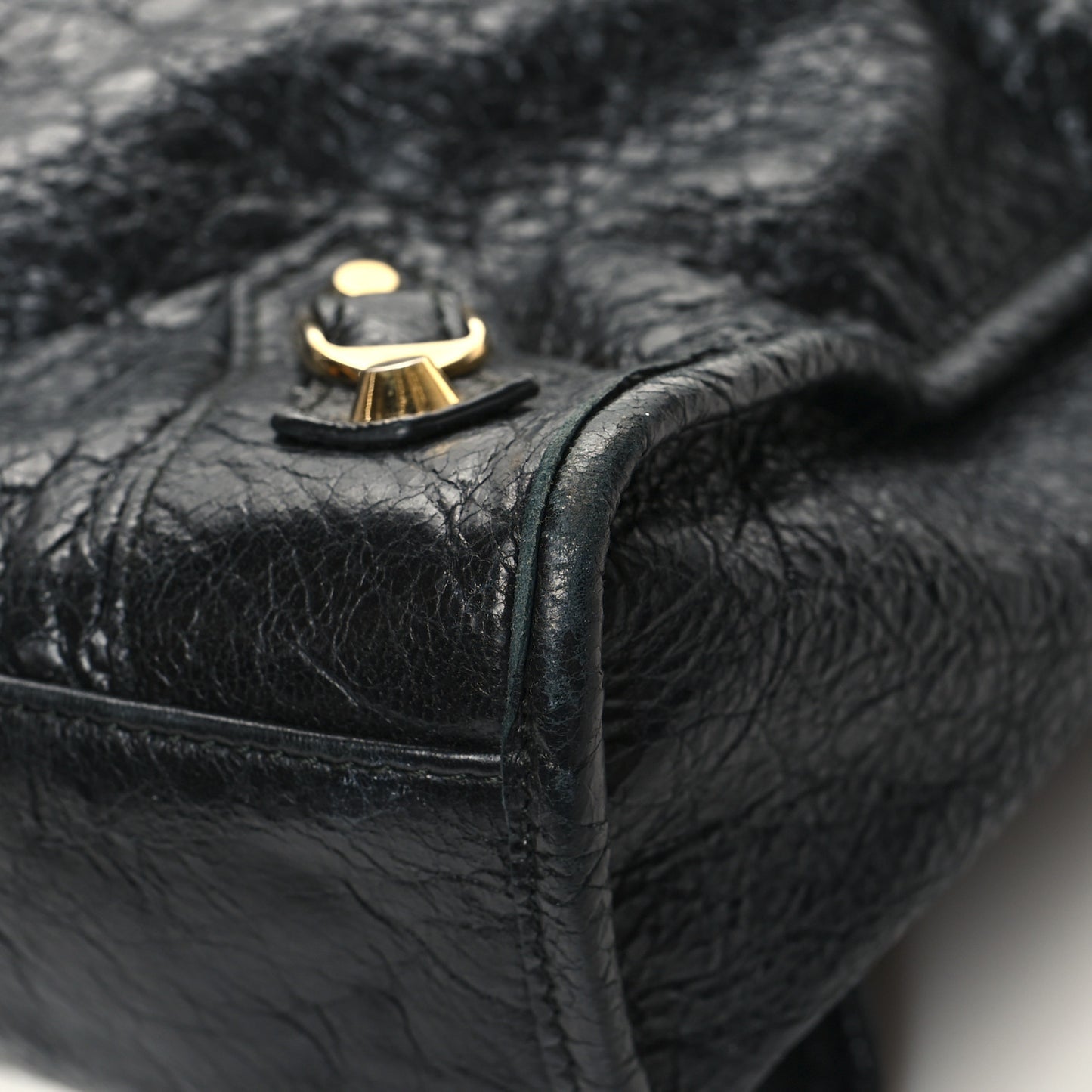 Agneau Classic Gold Hardware City Black