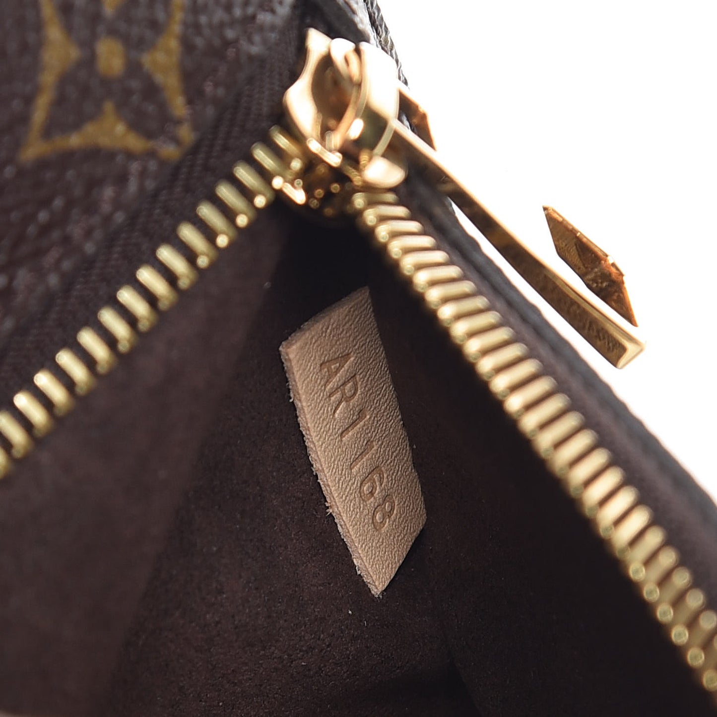 Monogram Pochette Metis