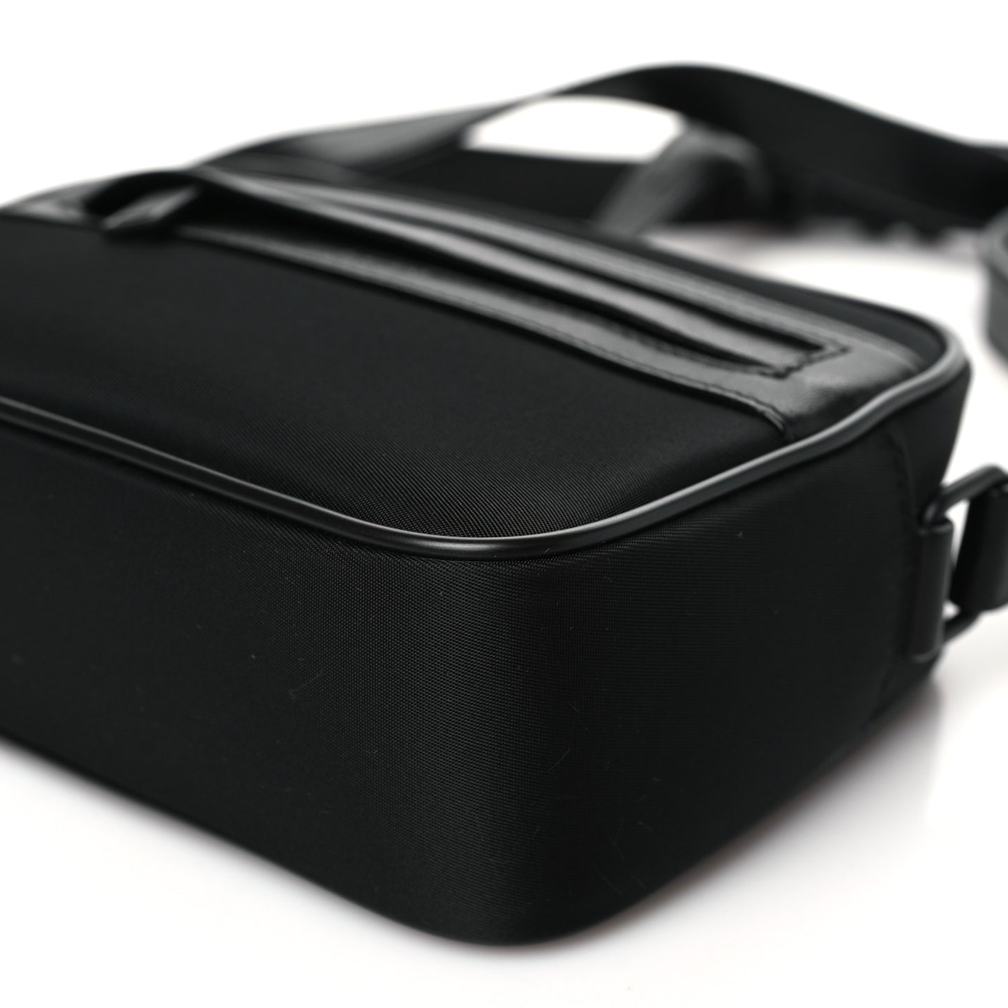 Lambskin Nylon Small Camp Camera Bag Black