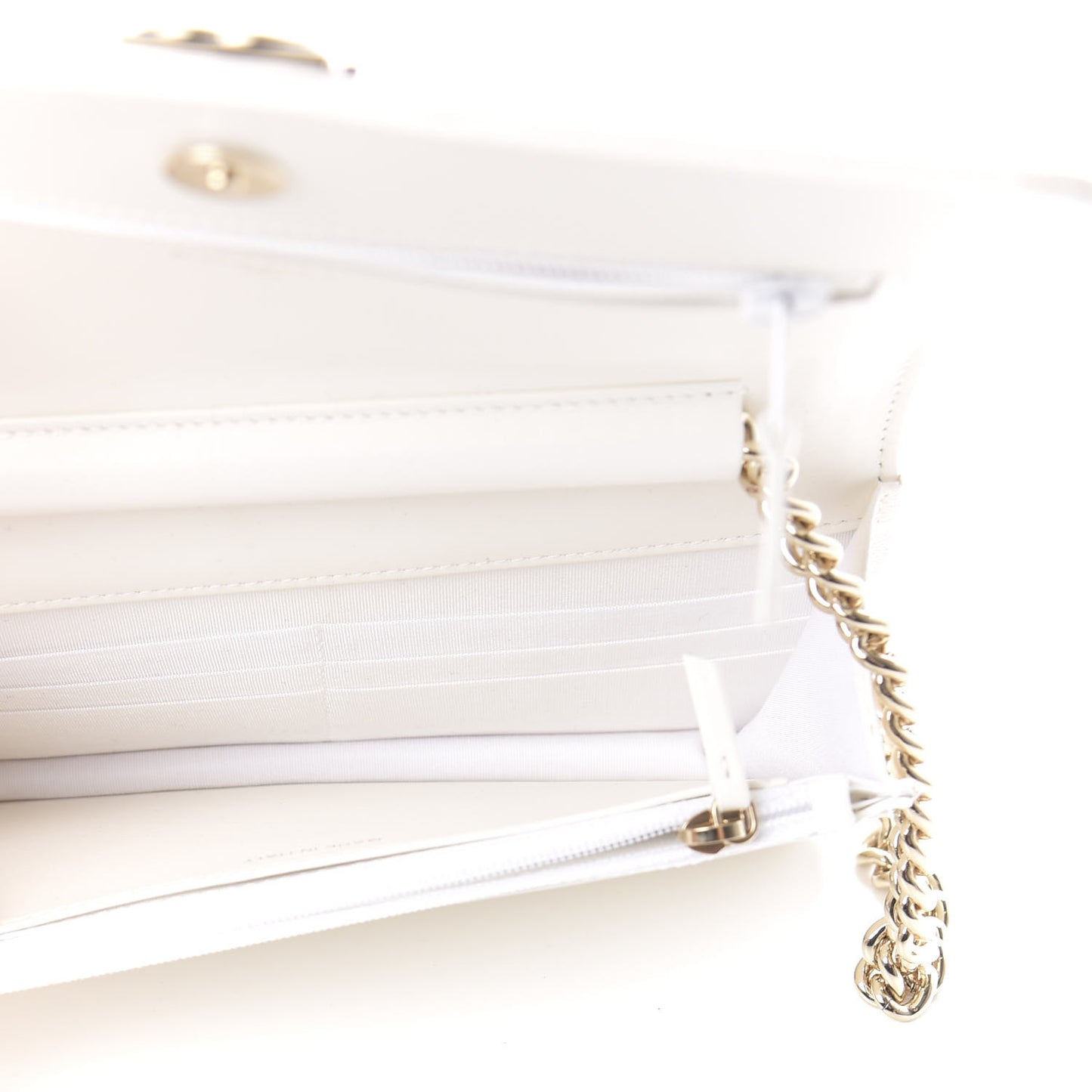 Caviar Quilted Boy Wallet On Chain WOC White