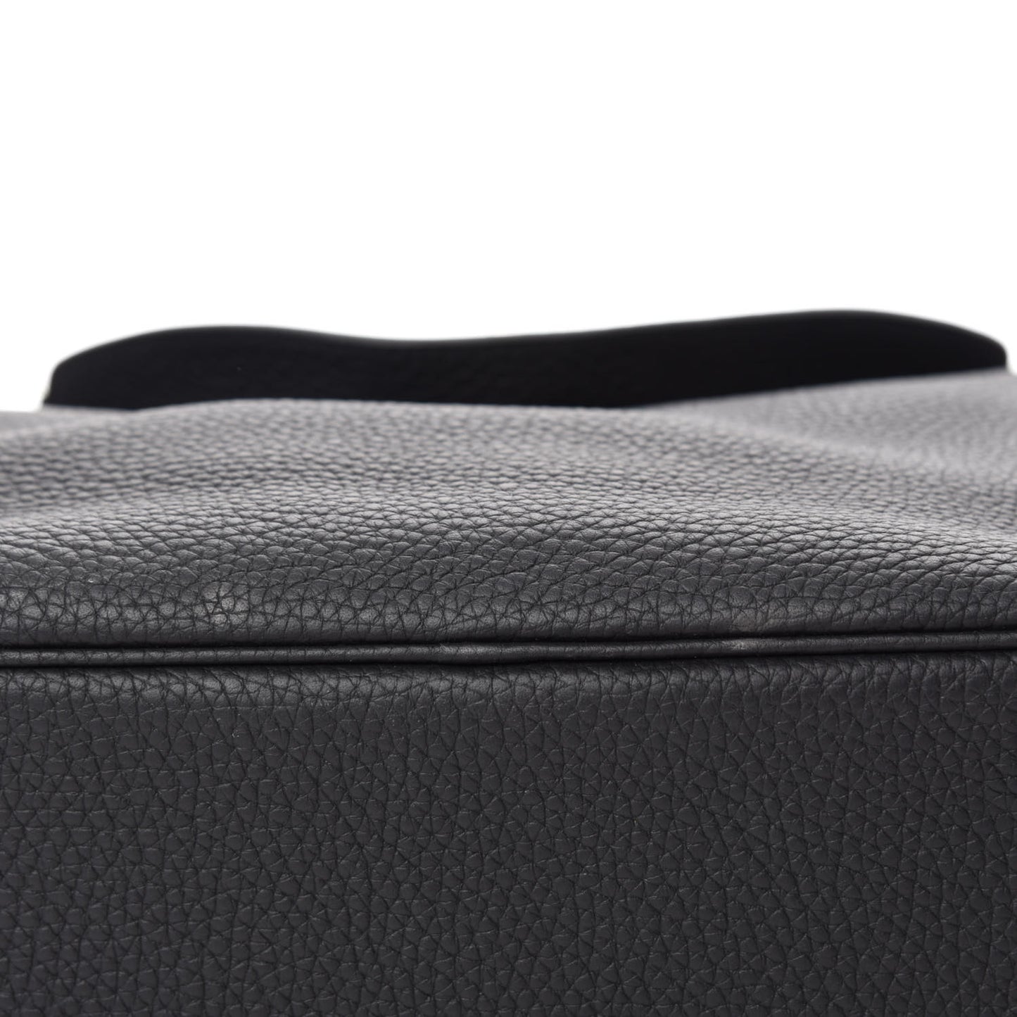 Taurillon Clemence Lindy 30 Black