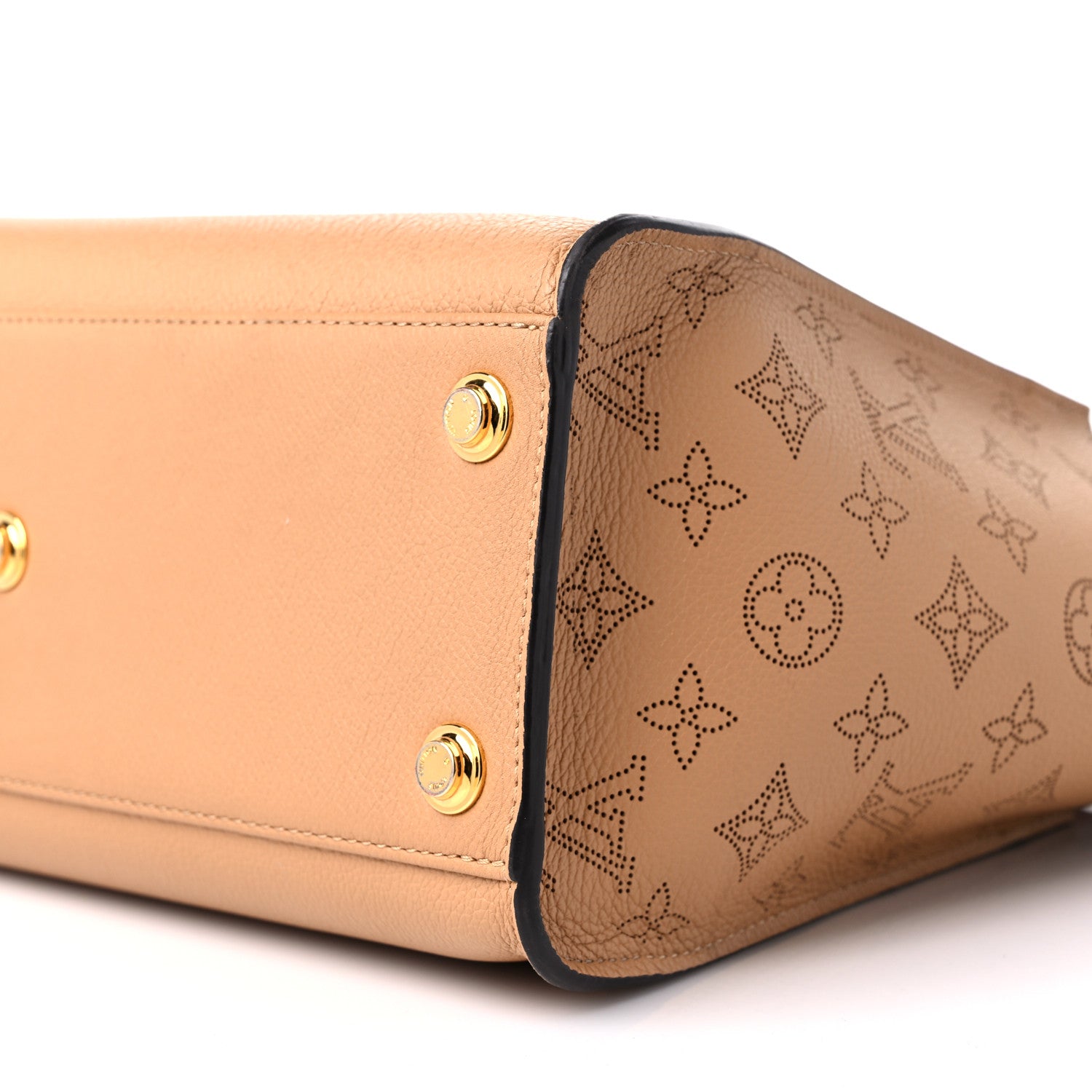 Louis Vuitton Mahina On My Side Arizona 8 of 11