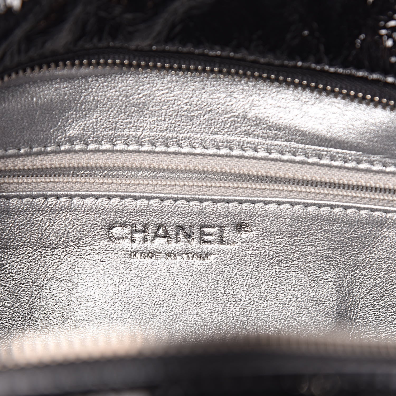 Chanel Patent Medium Luxe Ligne Bowler Black 6 of 12