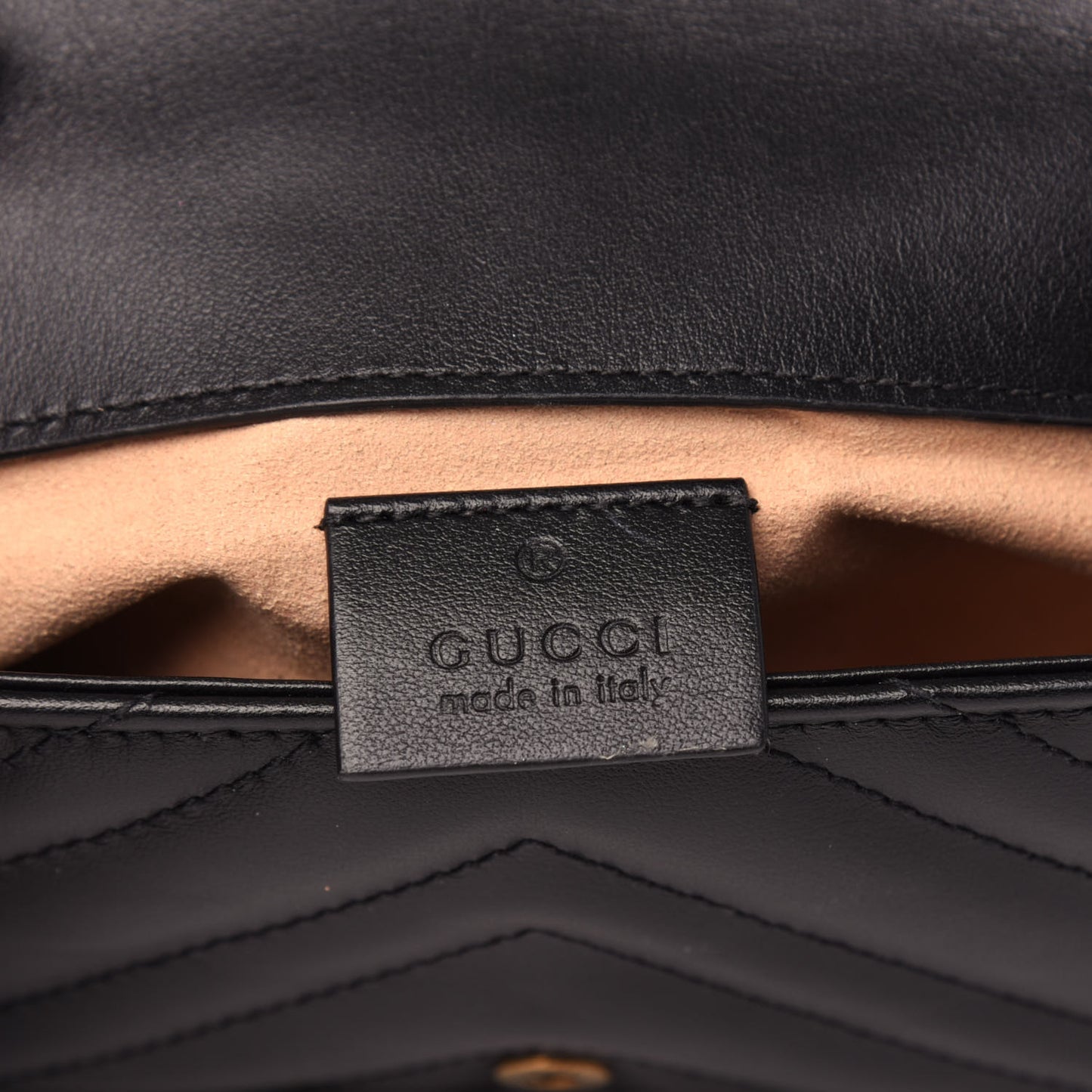 Calfskin Matelasse Super Mini GG Marmont Shoulder Bag Black