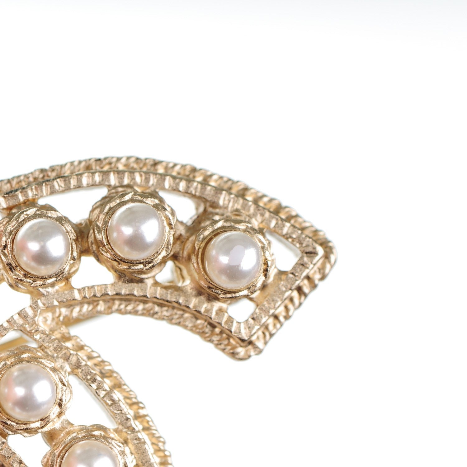 Chanel Pearl CC Brooch Gold 6 of 6