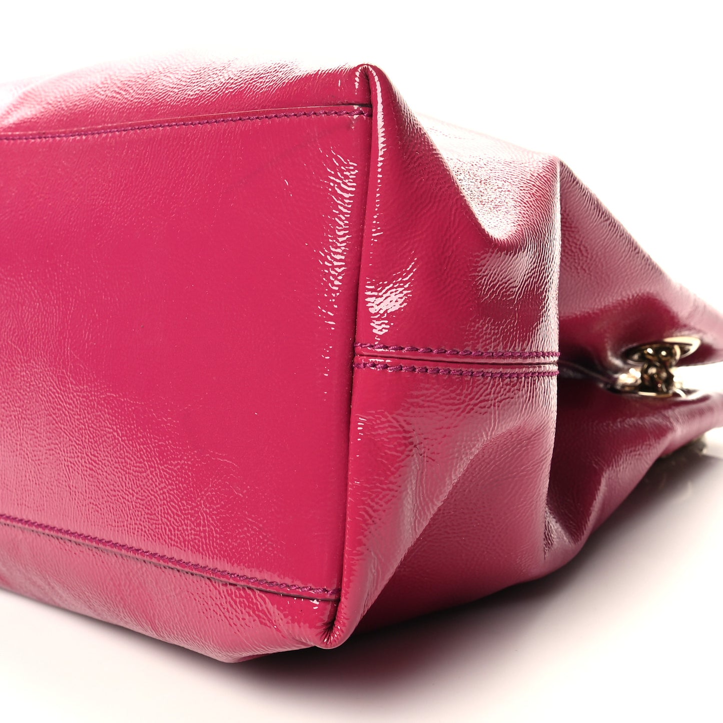 Vernice Naplack Medium Soho Chain Shoulder Bag Bright Bouganville