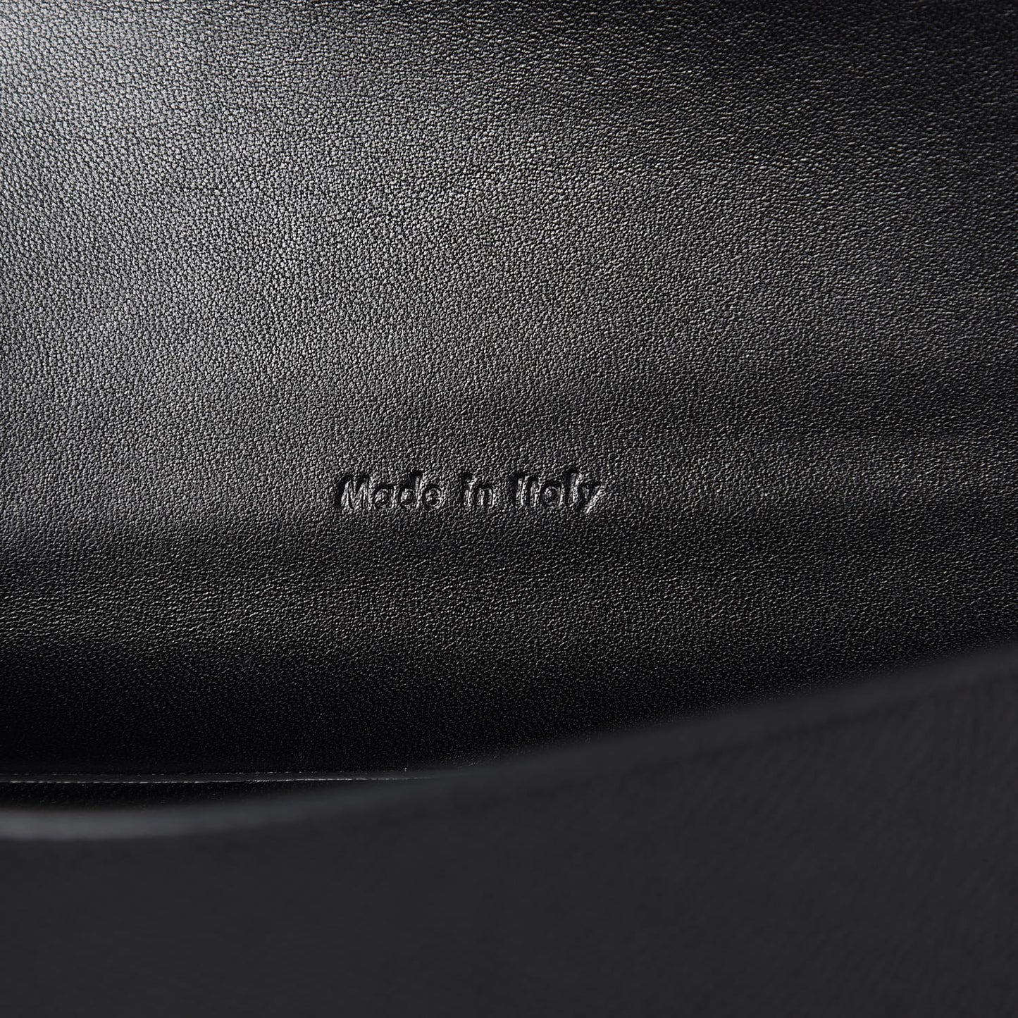 Grained Calfskin Compact Trotteur Black