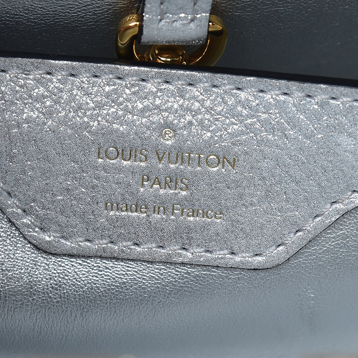 Metallic Taurillon Capucines BB Silver