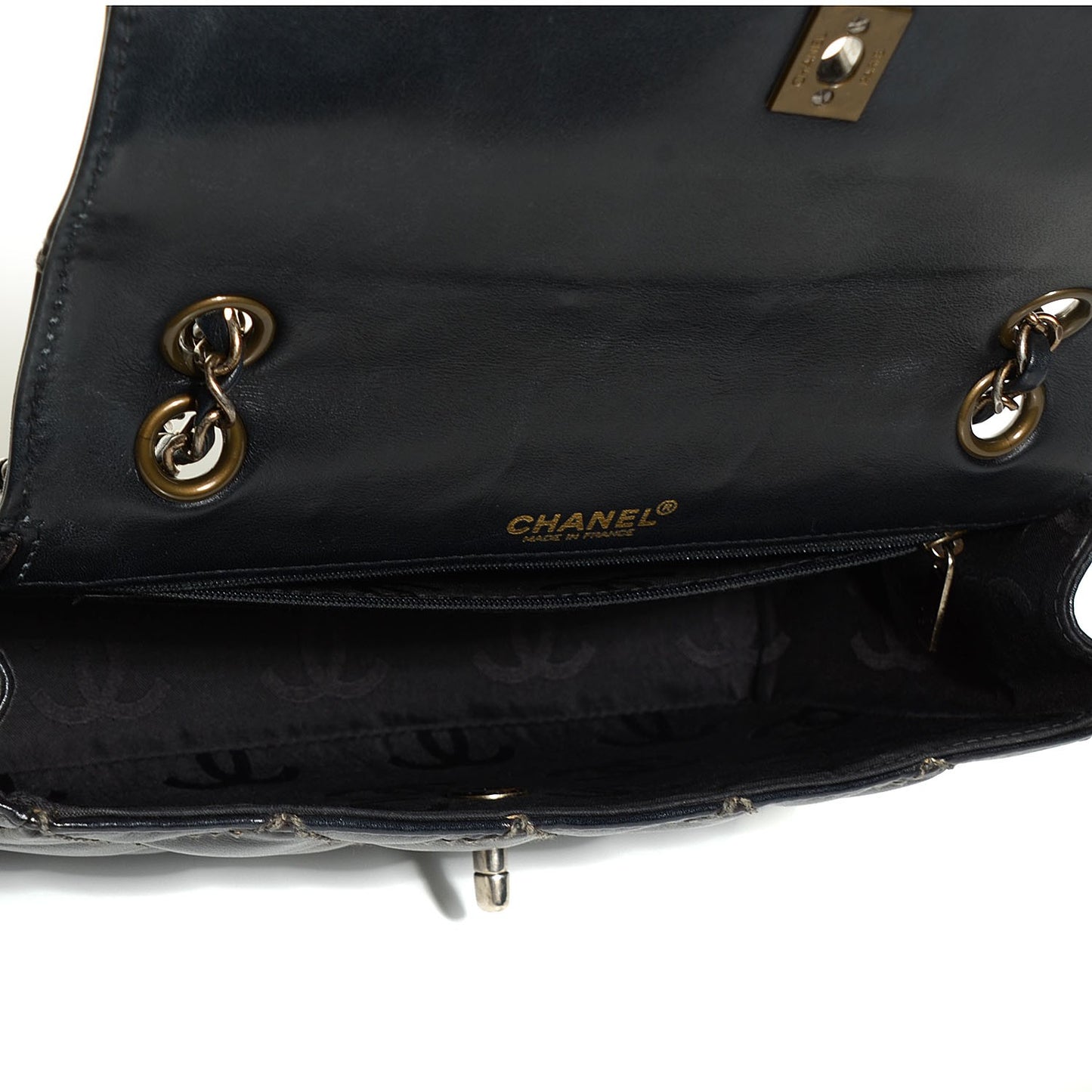 Calfskin Quilted Contrast Stitch Medium Flap Black