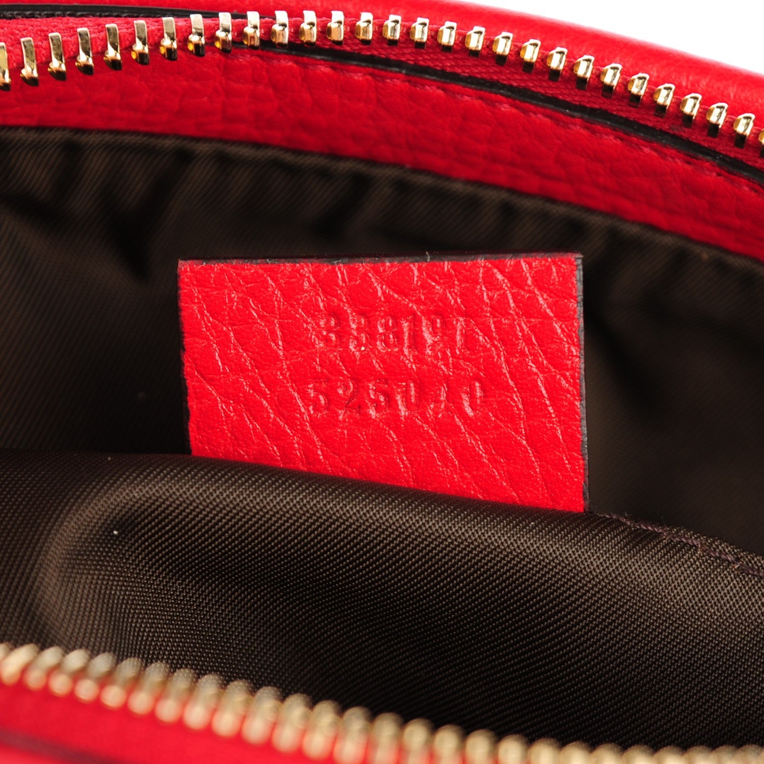 Gucci Pebbled Calfskin Soho Cosmetic Case Tabasco Red 7 of 7