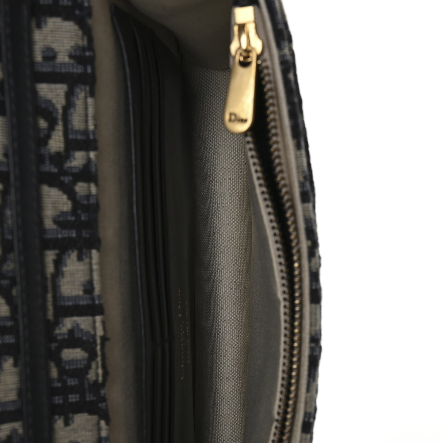Oblique Saddle Chain Pouch Blue