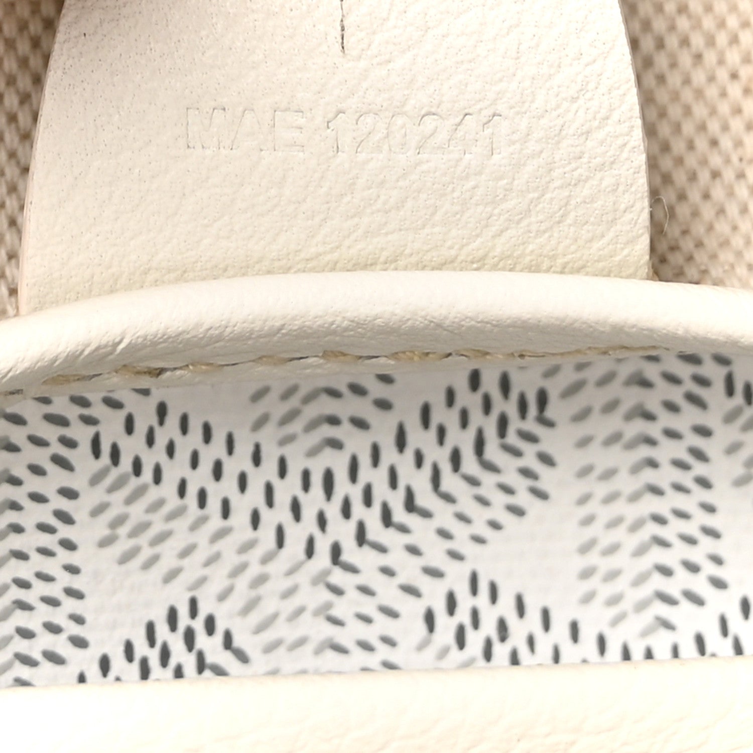 Goyard Goyardine Artois MM White 7 of 10