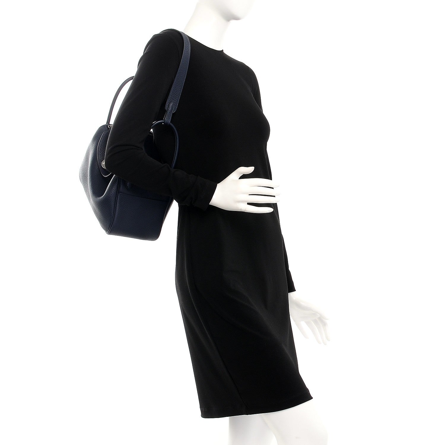 Hermes Taurillon Clemence Lindy 26 Bleu Nuit 2 of 7