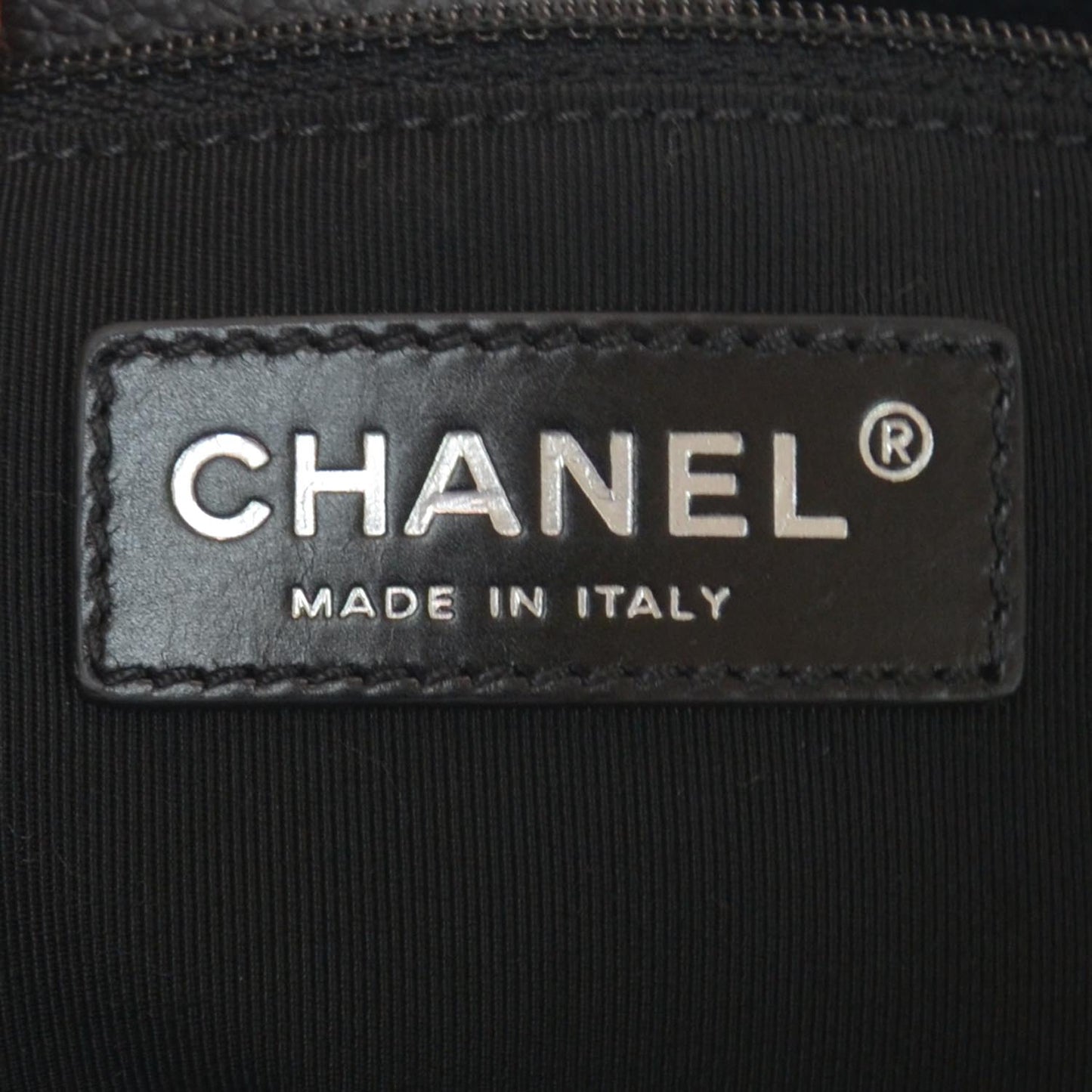 Calfskin Tall Cerf Tote Black