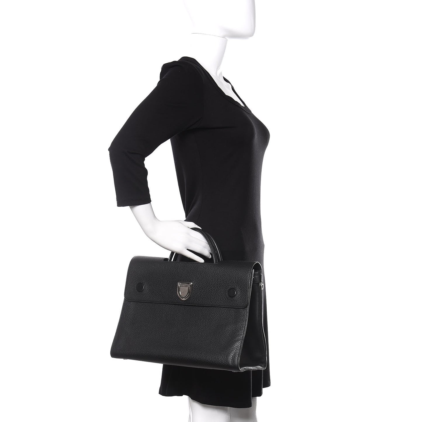 Grained Calfskin Large Diorever Flap Black