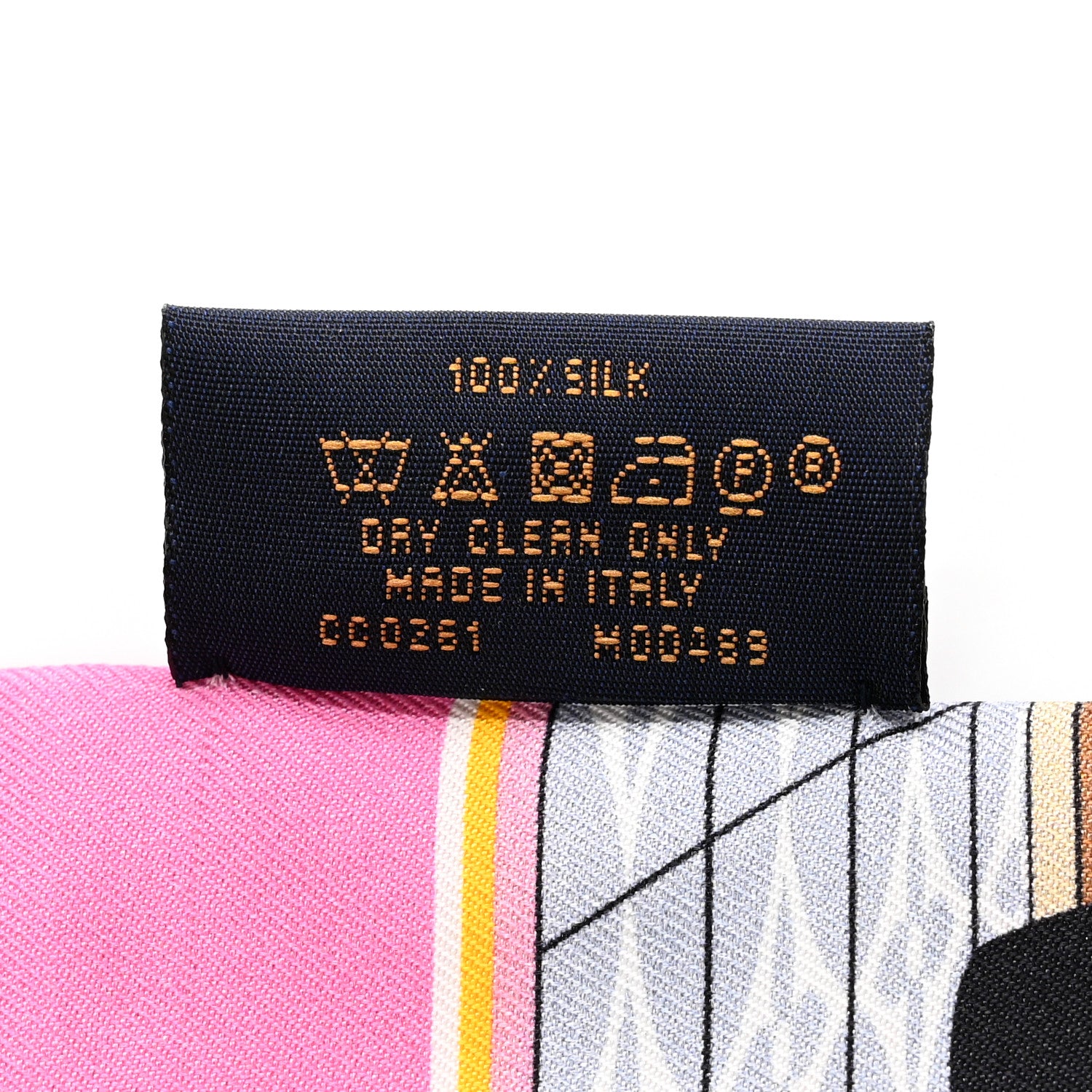 Louis Vuitton Silk Monogram 2021 London Christmas Animation Bandeau Marron 3 of 6