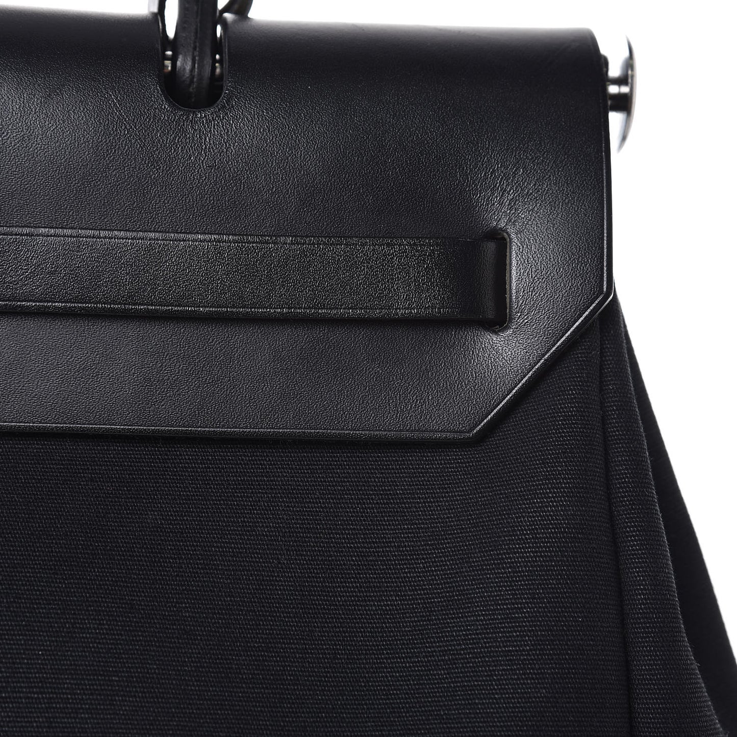 Toile Vache Calfskin Herbag 30 PM Black