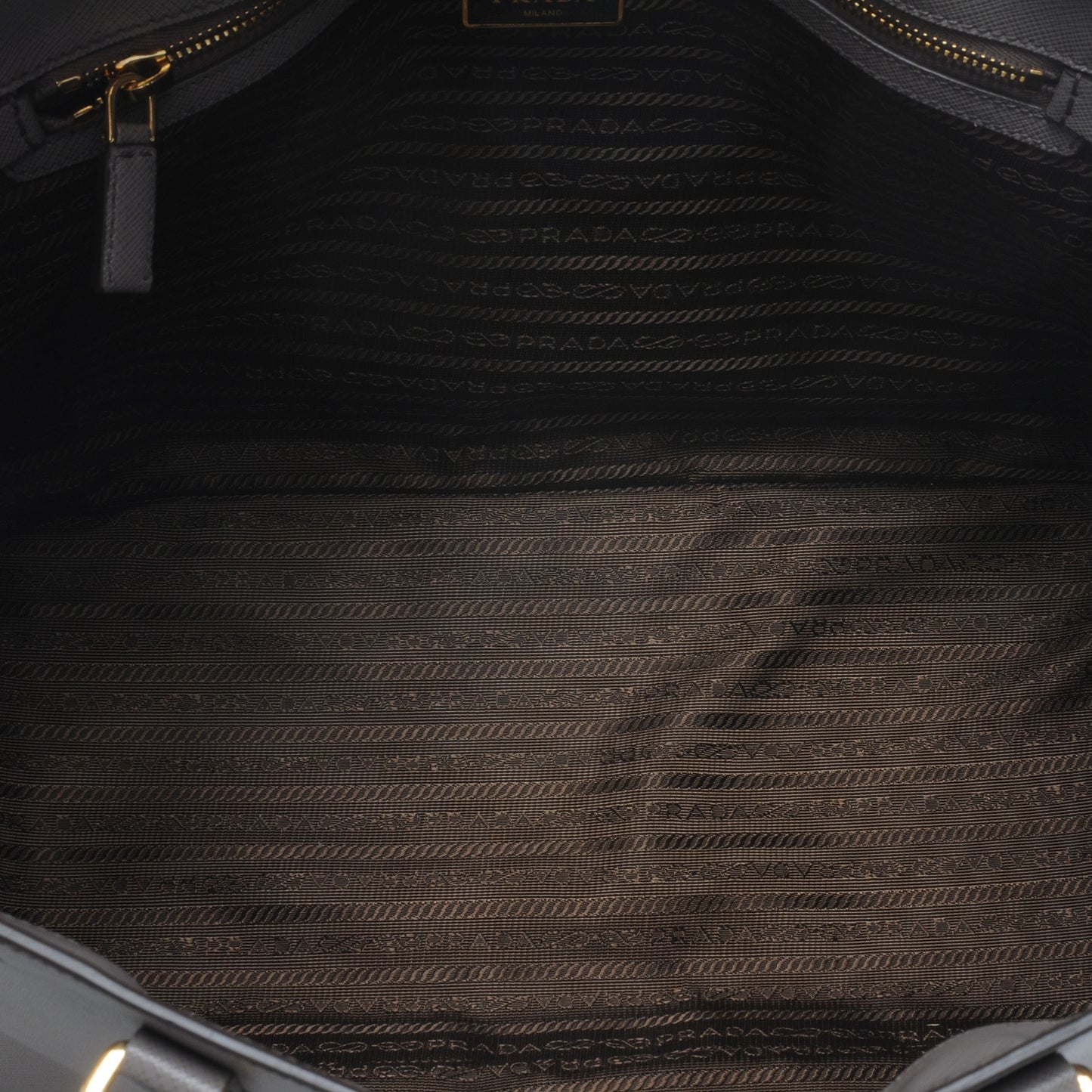 Saffiano Lux Tote Argilla