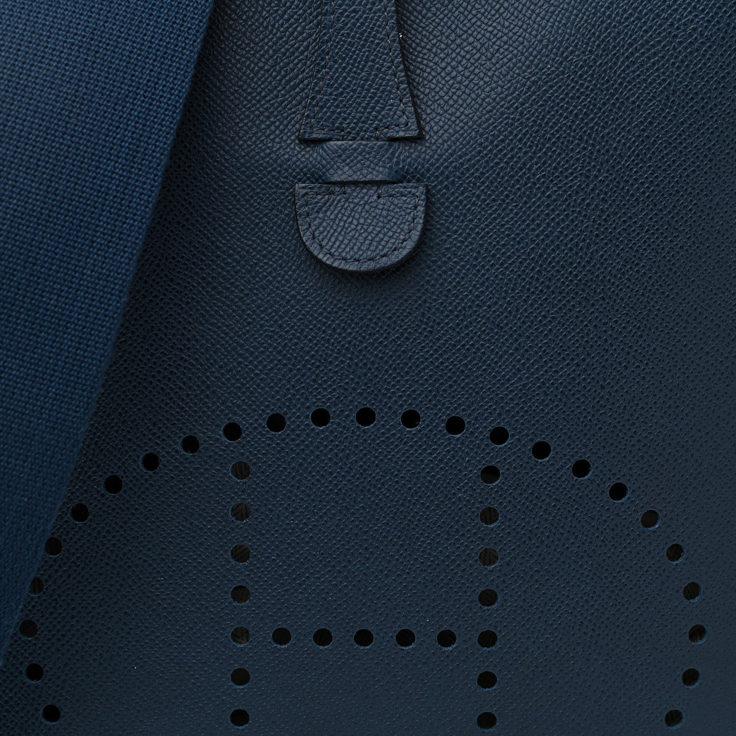 Epsom Evelyne III PM Bleu De Prusse