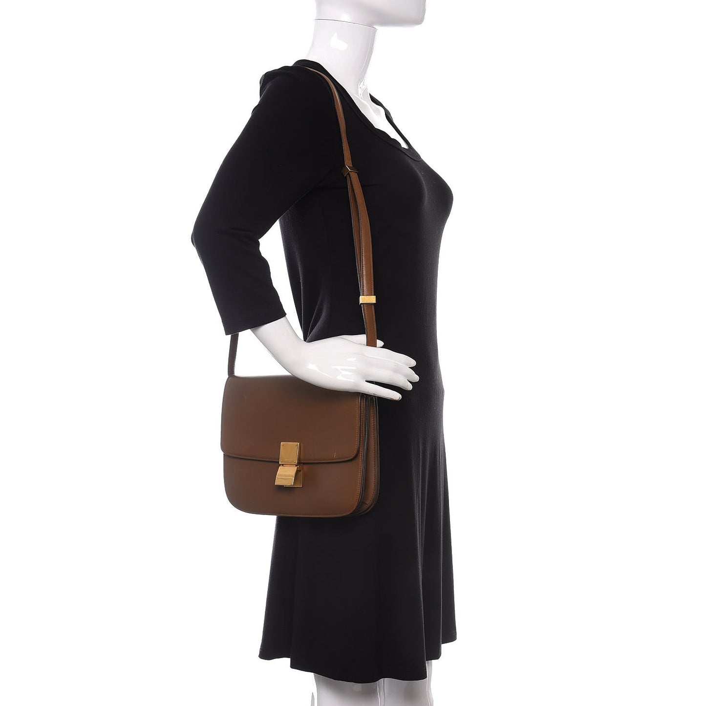 Box Calfskin Medium Classic Box Flap Bag Camel