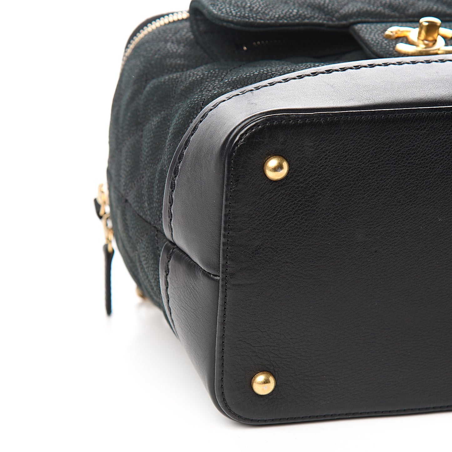 Iridescent Grained Calfskin Quilted Globe Trotter Vanity Case Black