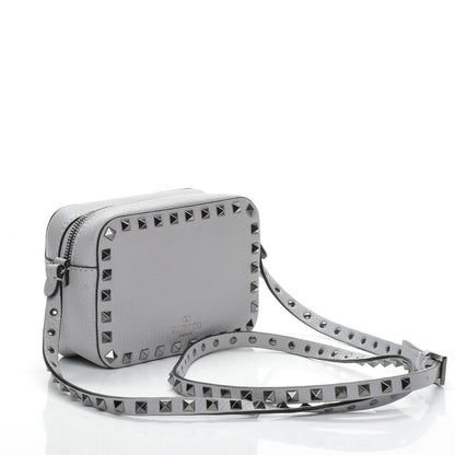Valentino Garavani Grained Calfskin Small Rockstud Flap Pocket Camera Crossbody Bag Pastel Grey 3 of 6