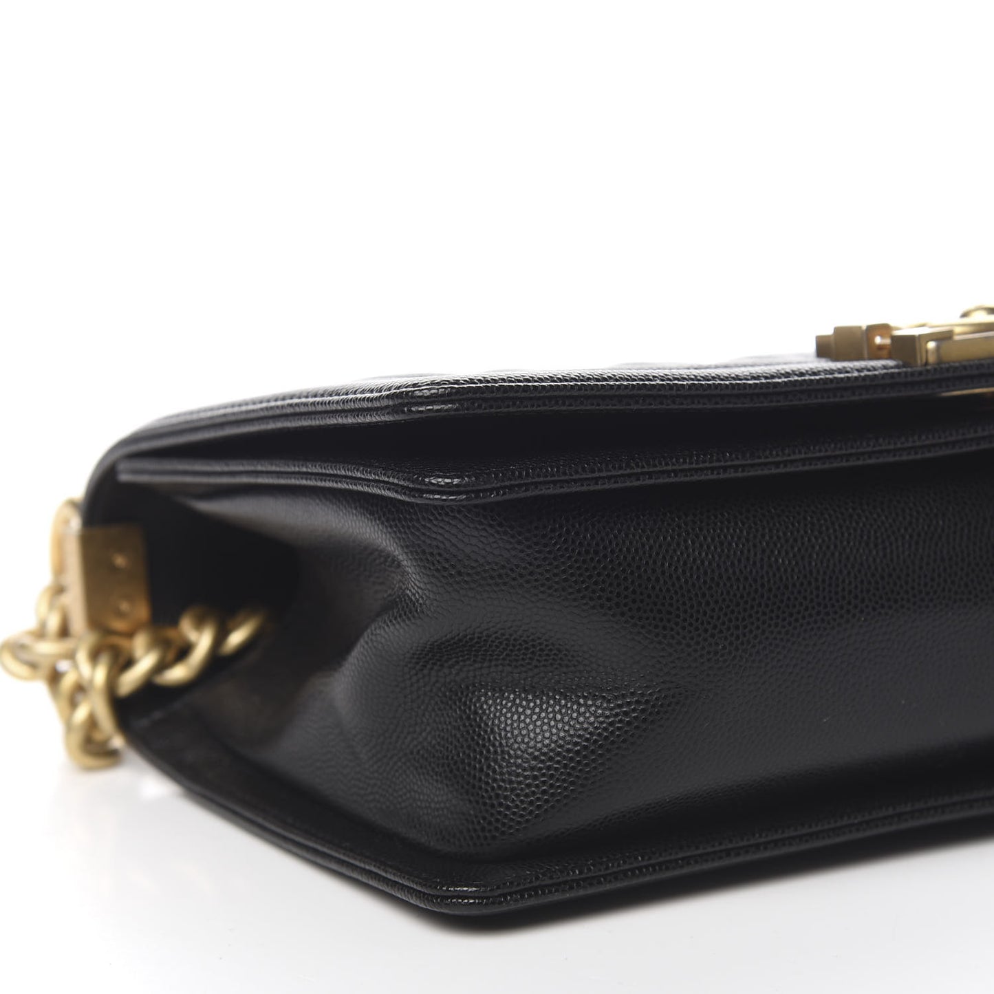 Caviar Quilted Medium Boy Flap Black