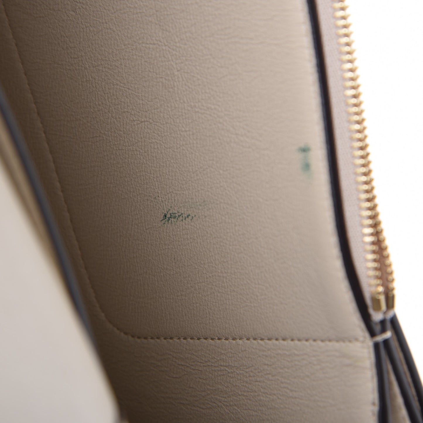 Shiny Smooth Calfskin Medium Frame Shoulder Bag Grege Storm