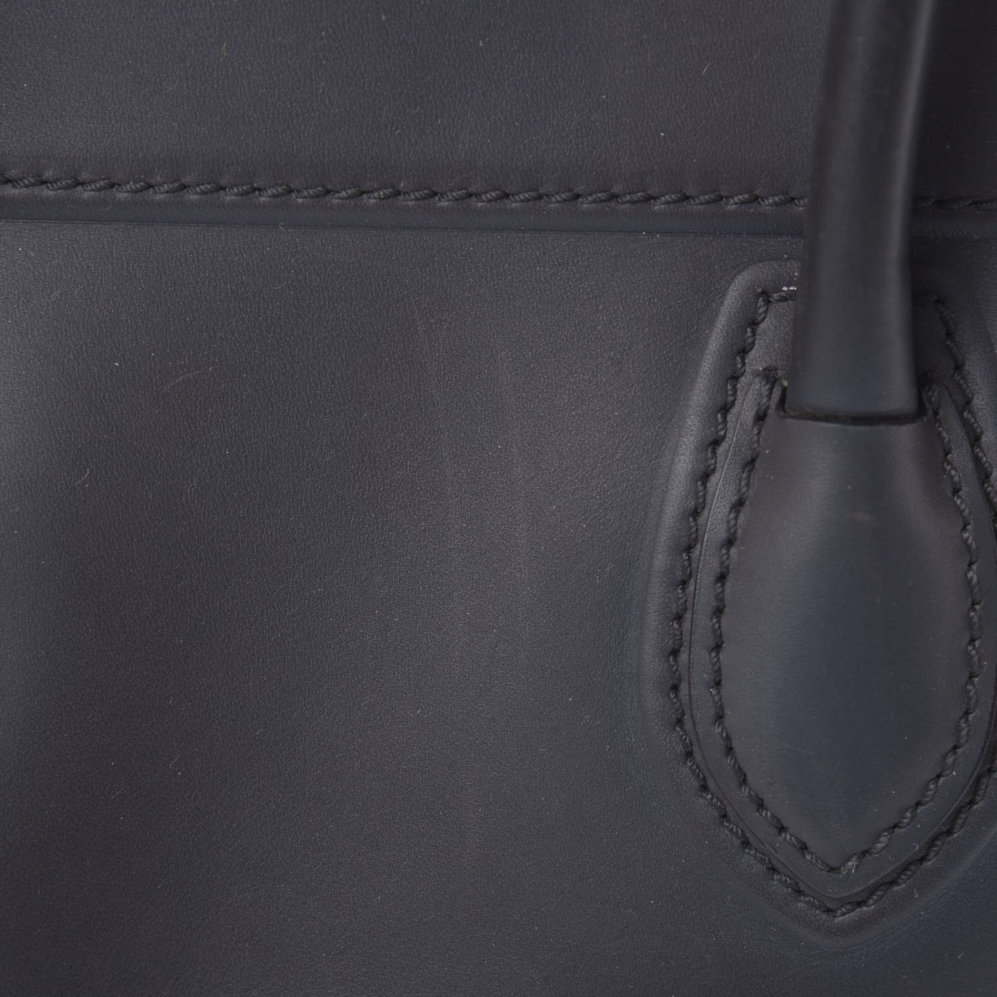 Smooth Calfskin Medium Phantom Luggage Grey