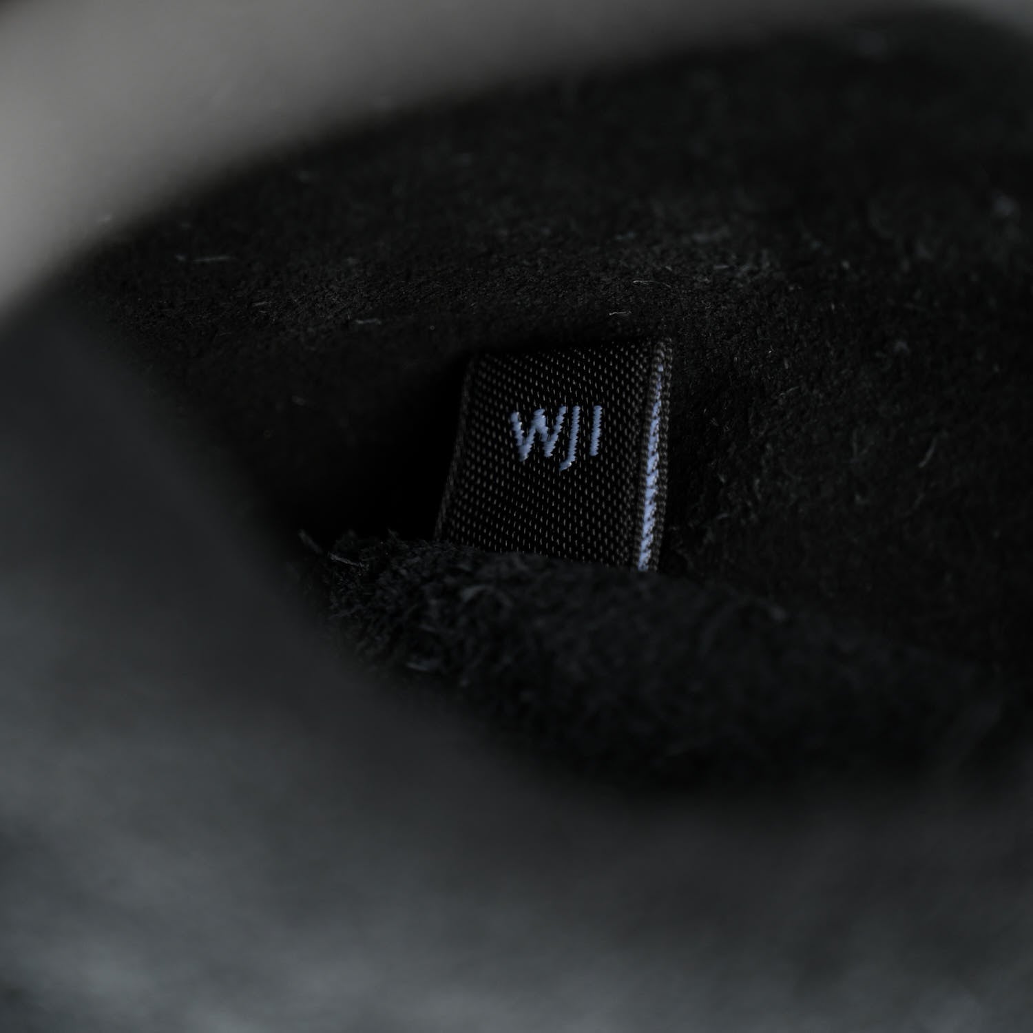 Mulberry Heavy Grain Medium Alexa Black 7 of 10