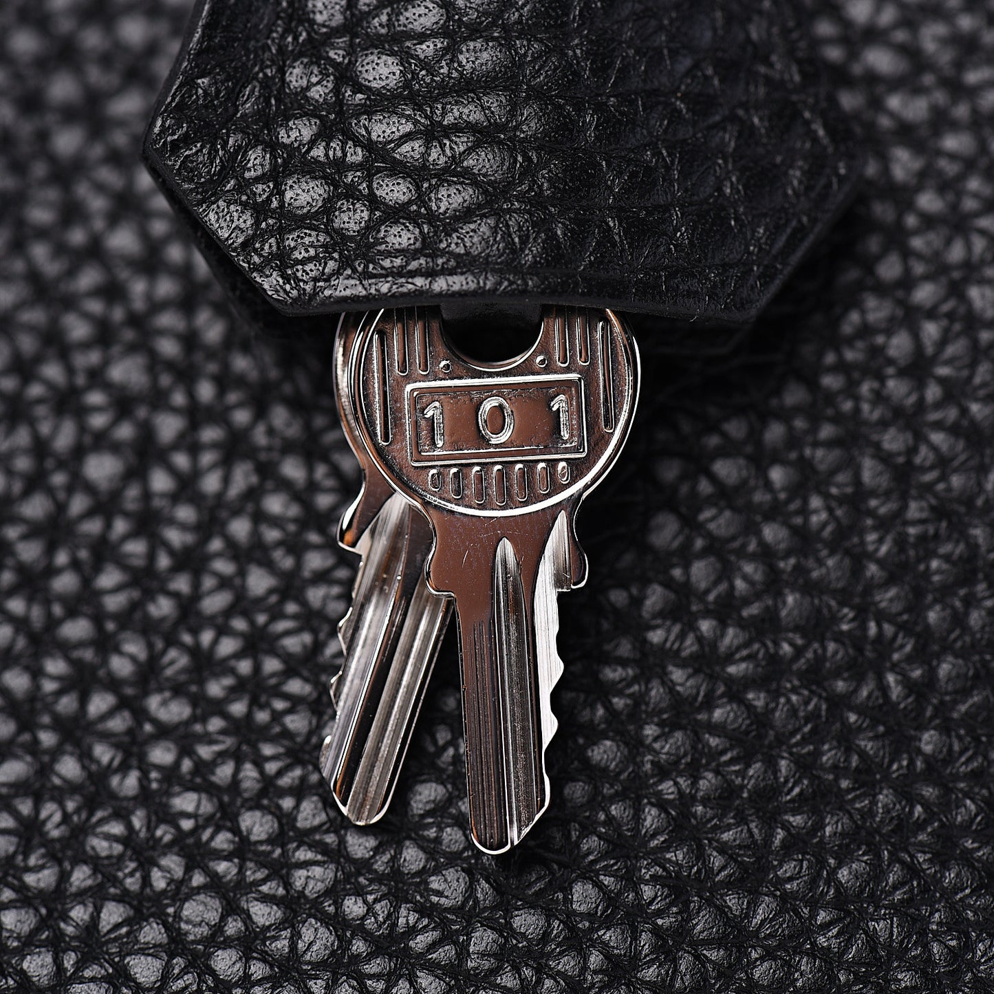 Taurillon Clemence Kelly Retourne 28 Black