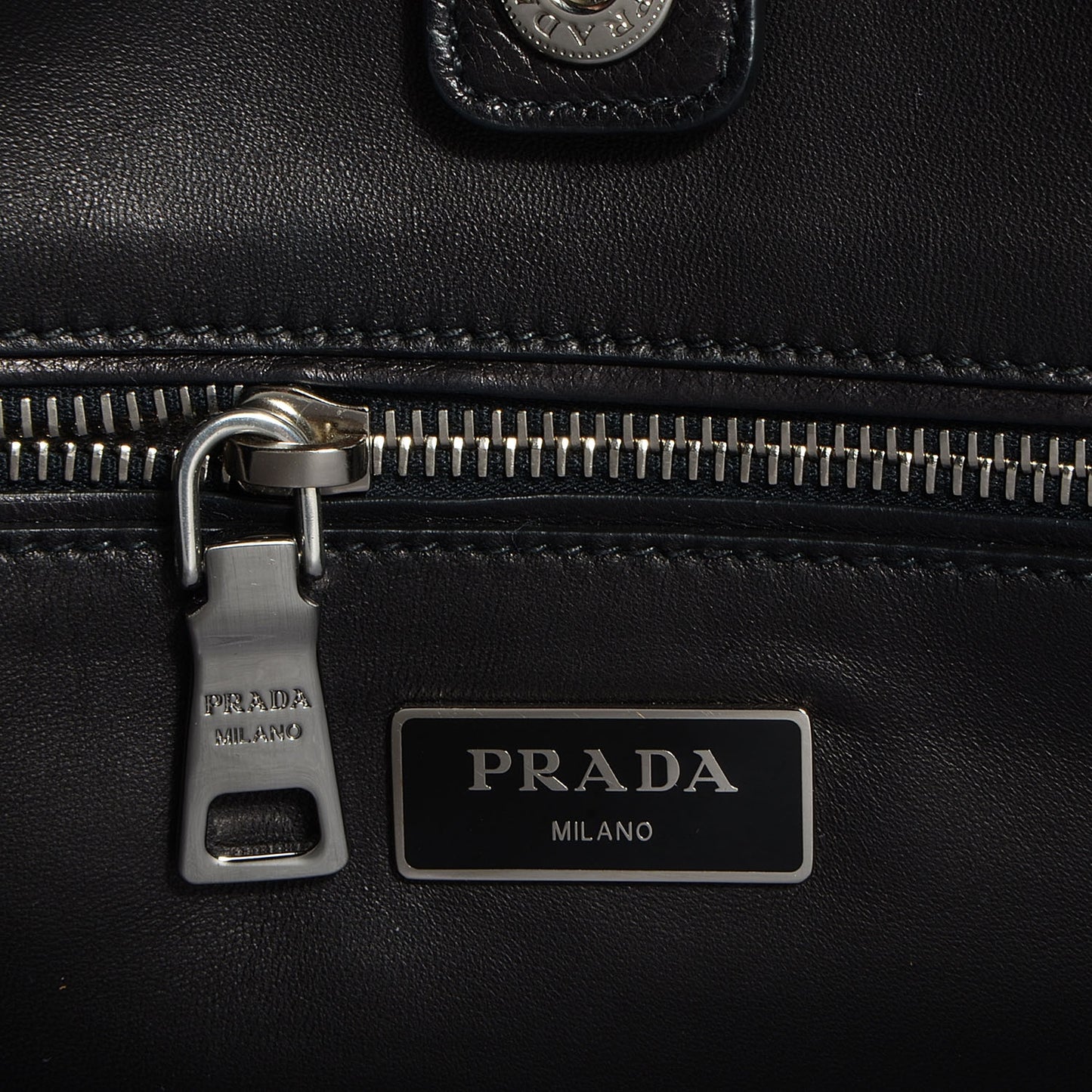Glace Calf Twin Pocket Tote Nero Black