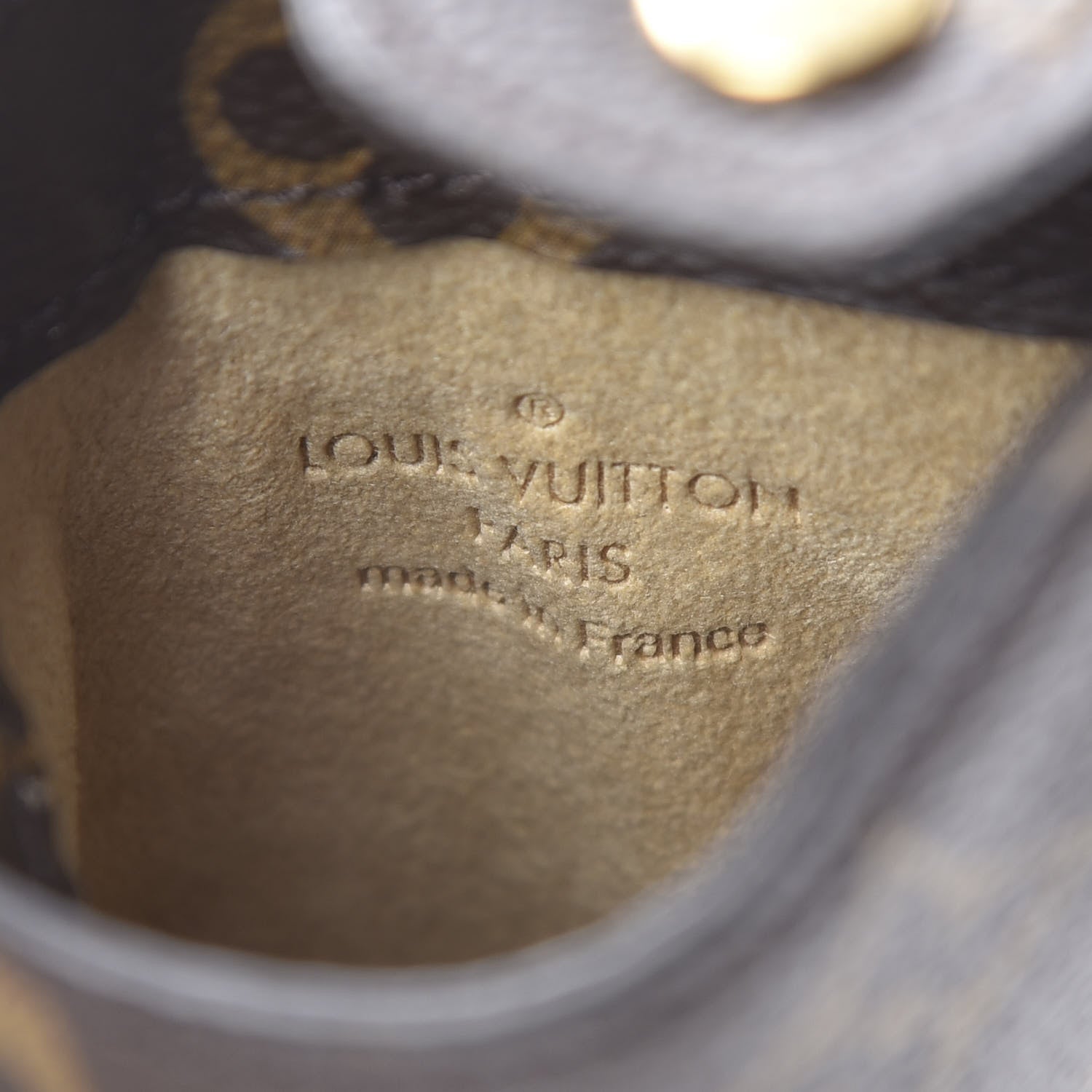 Louis Vuitton Monogram Sunglasses Case MM 6 of 8