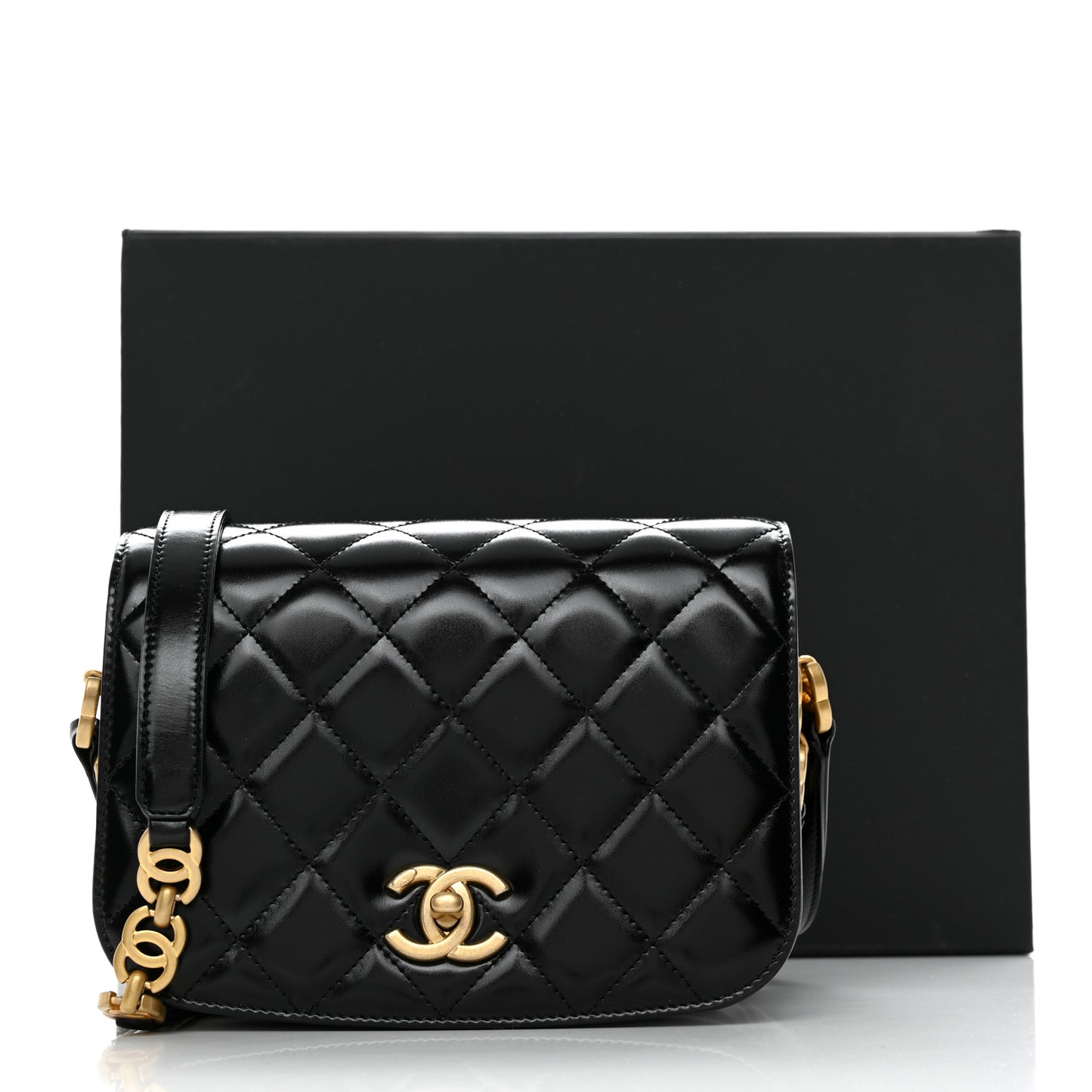 Shiny Calfskin Quilted Suede Goatskin Messenger Black