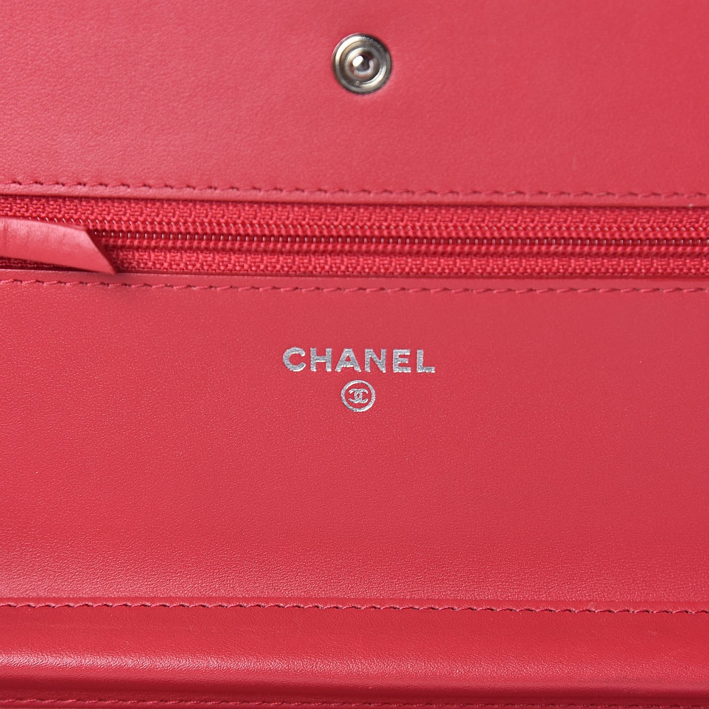 Caviar Timeless CC Wallet On Chain WOC Red