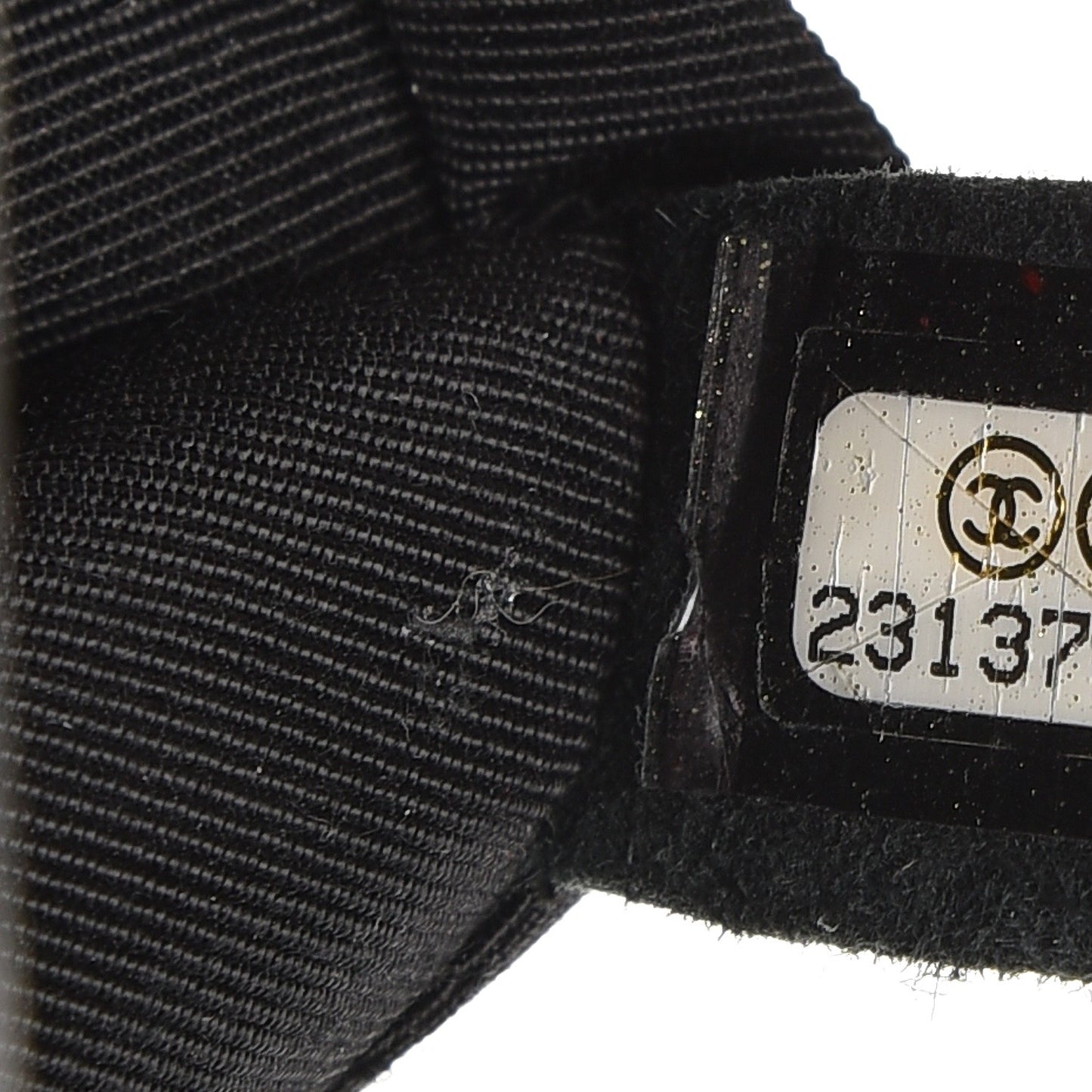 Caviar Quilted Medium Boy Flap Black