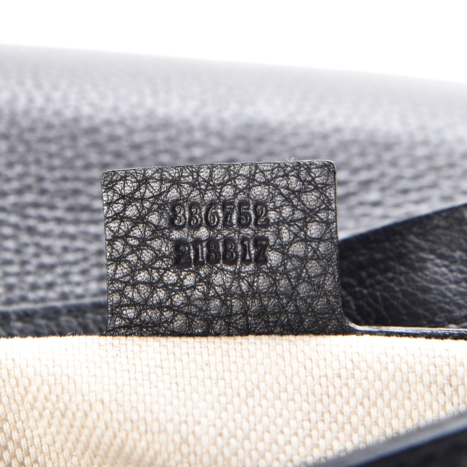 Gucci Pebbled Calfskin Medium Soho Flap Crossbody Black 7 of 7