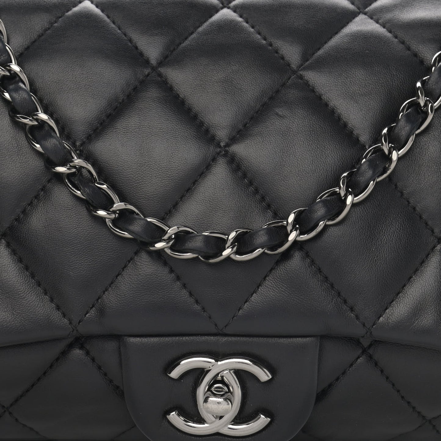Lambskin Quilted Jumbo 3 Flap Black