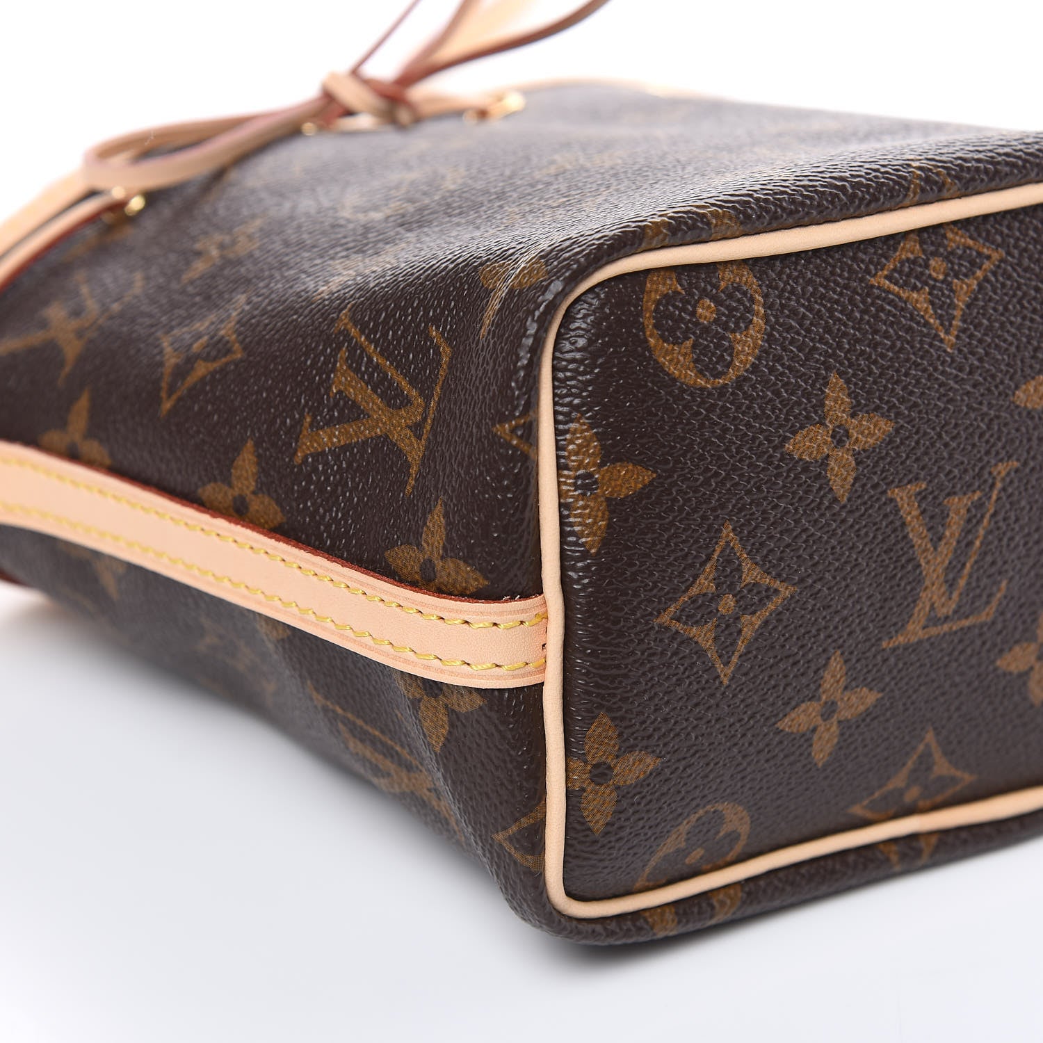 Louis Vuitton Monogram Nano Noe 8 of 10