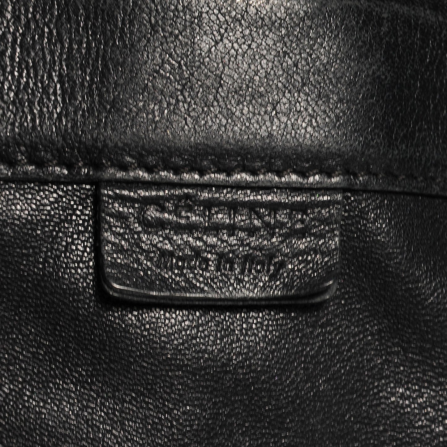 Leather Horizontal Zipper Gusset Cabas Black
