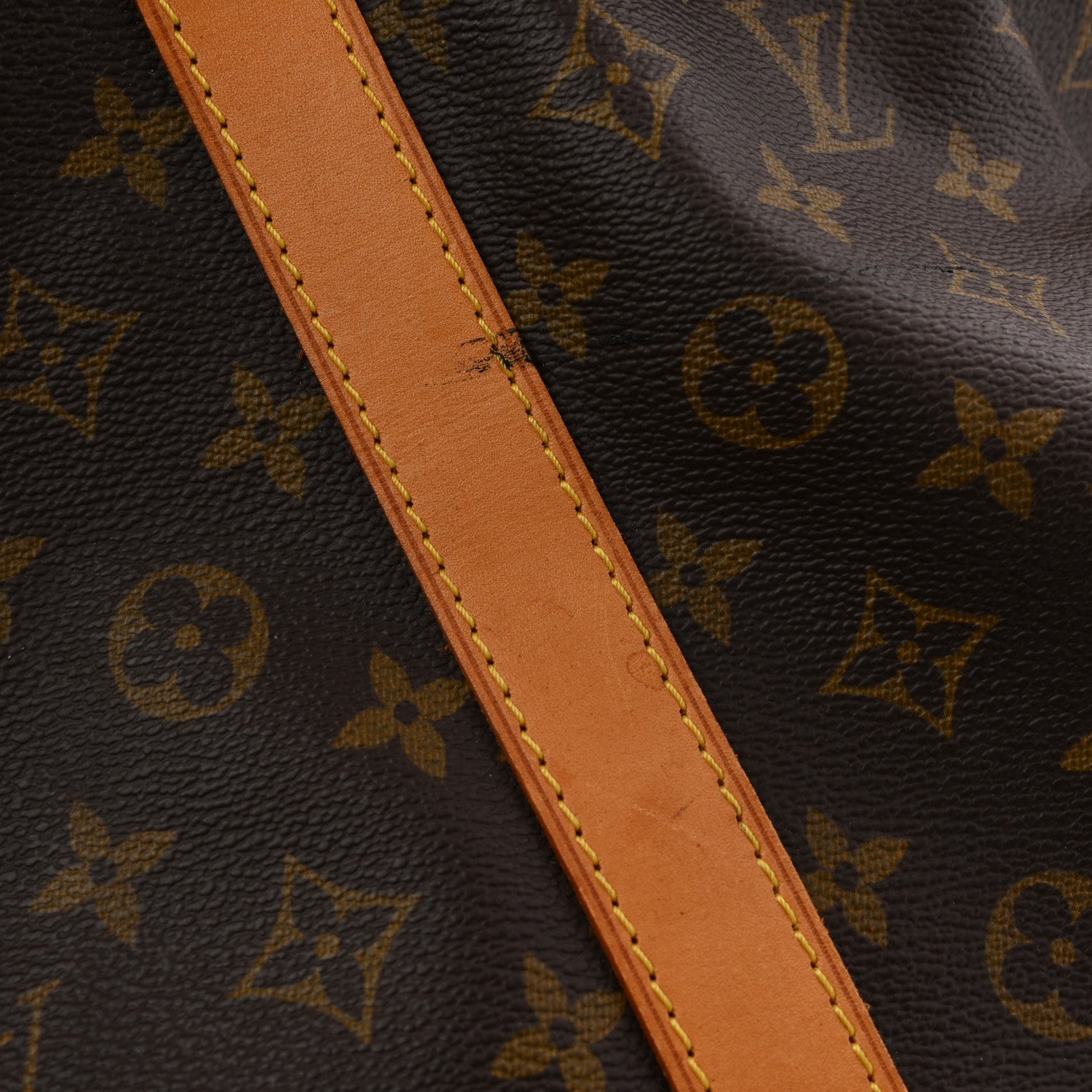 Louis Vuitton Monogram Keepall Bandouliere 60 19 of 26