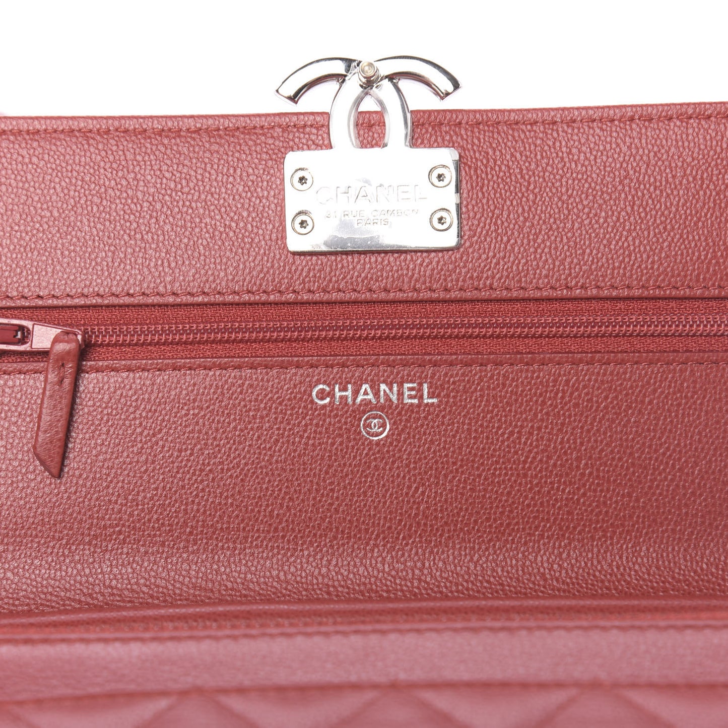 Grained Calfskin Quilted CC Box Wallet On Chain WOC Red