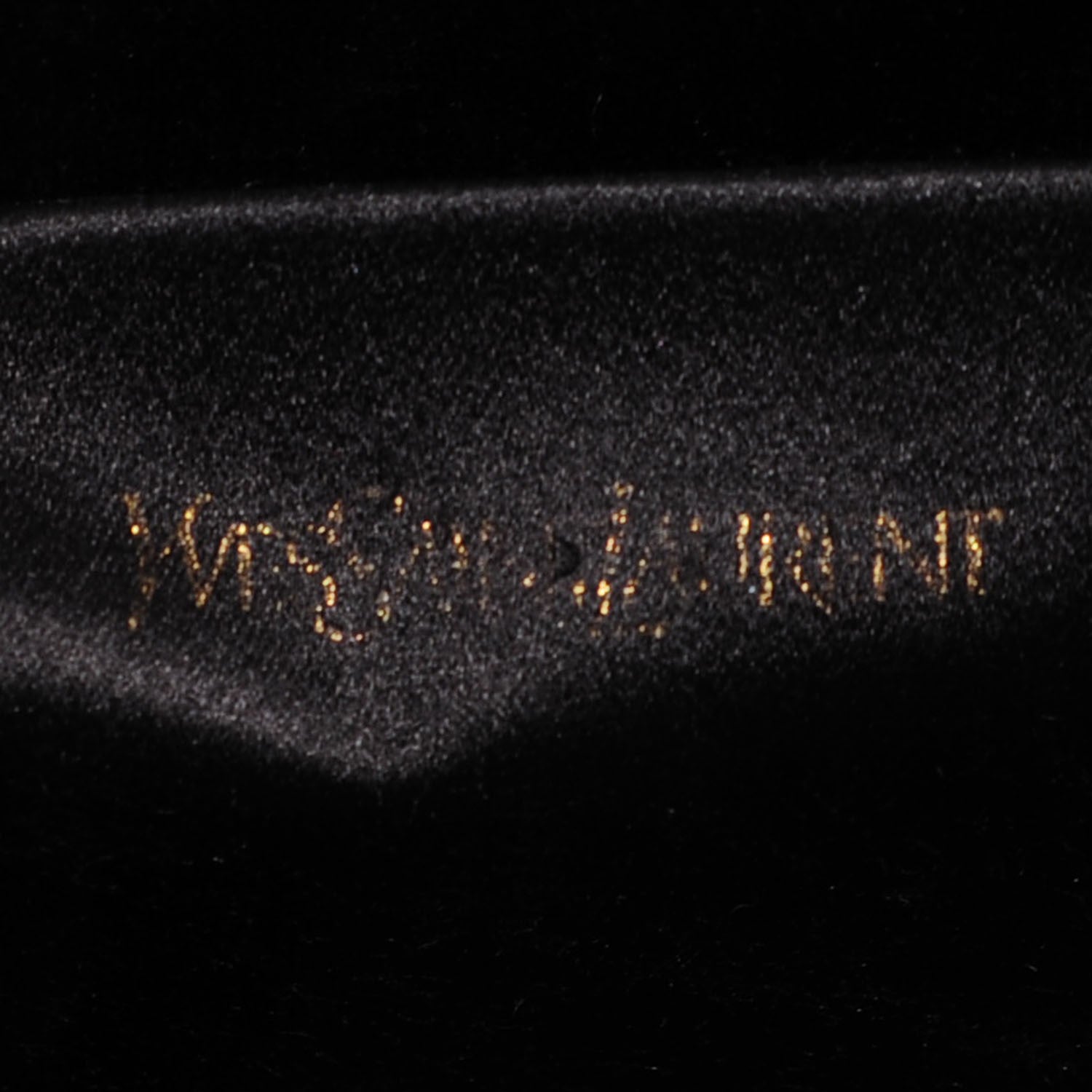 Saint Laurent Textured Patent Monogram Large Belle De Jour Clutch Black 7 of 7