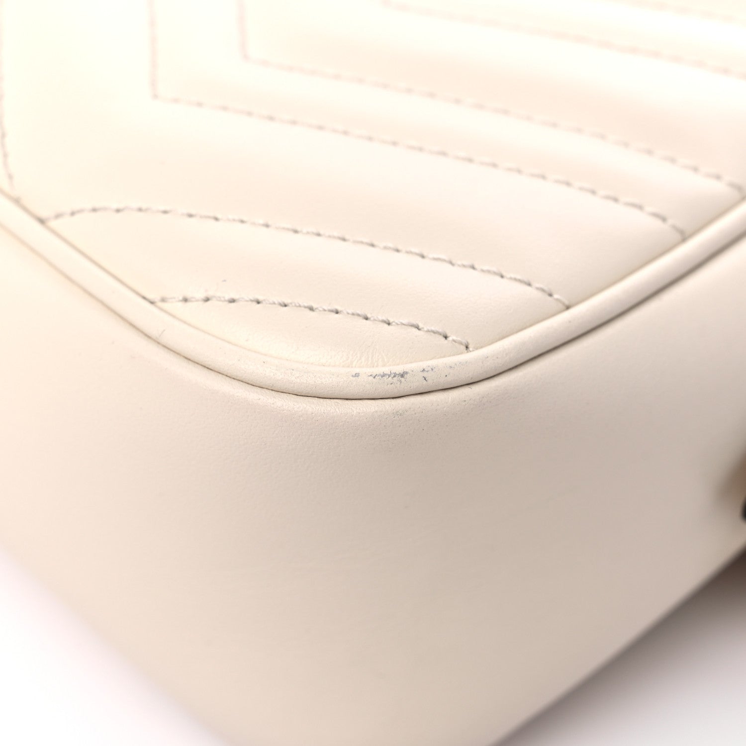 Gucci Calfskin Matelasse Small GG Marmont Chain Shoulder Bag White 10 of 17